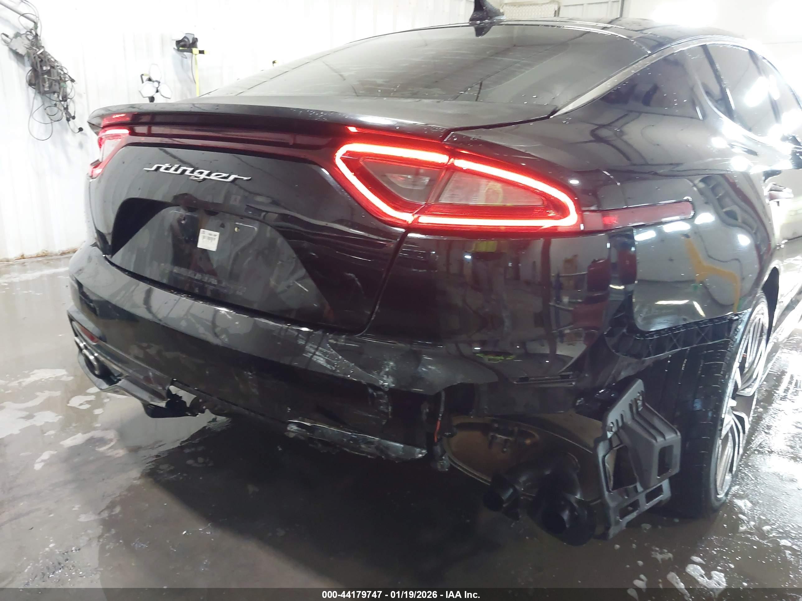 KIA STINGER image 6
