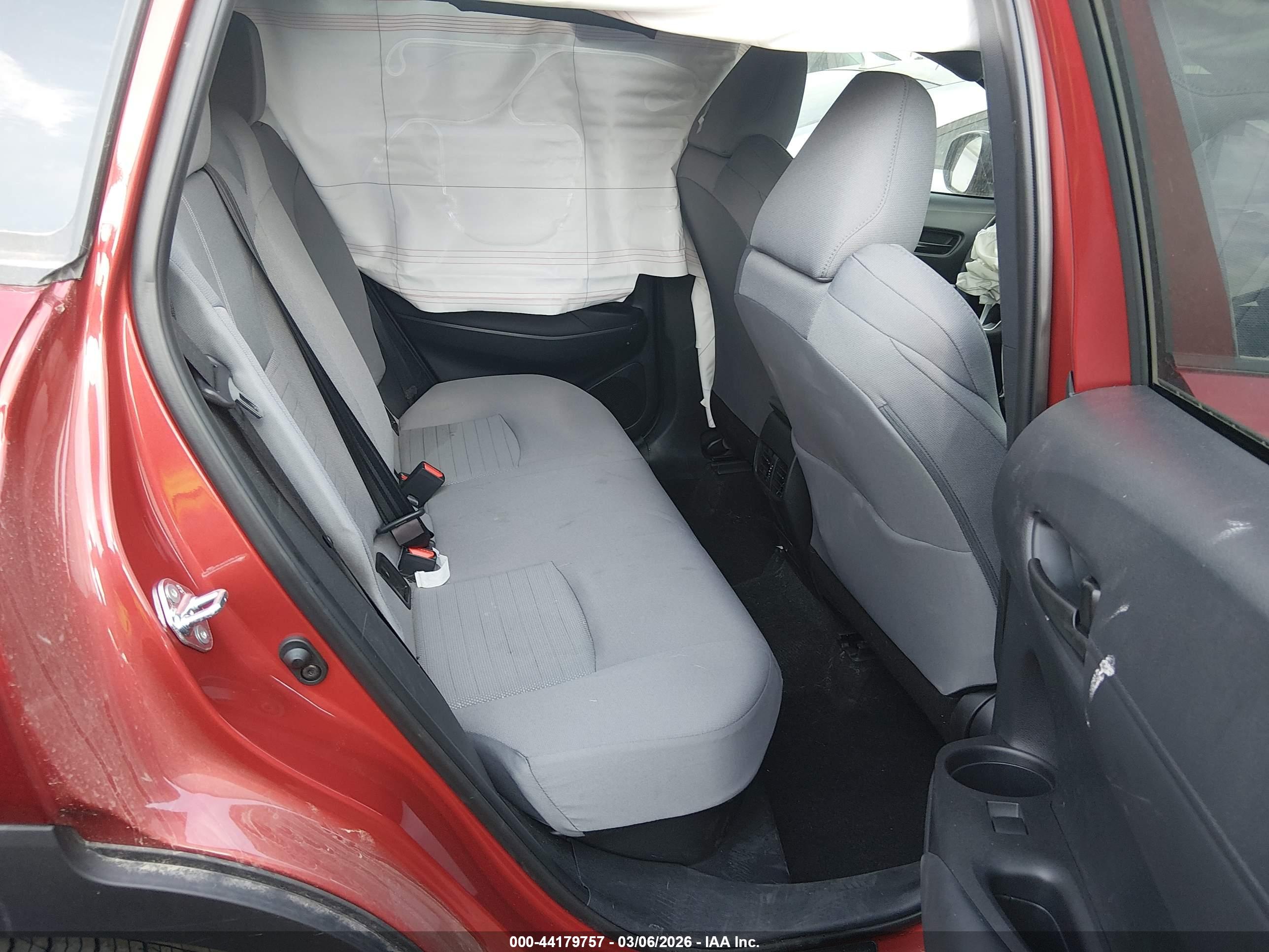 TOYOTA COROLLA image 8