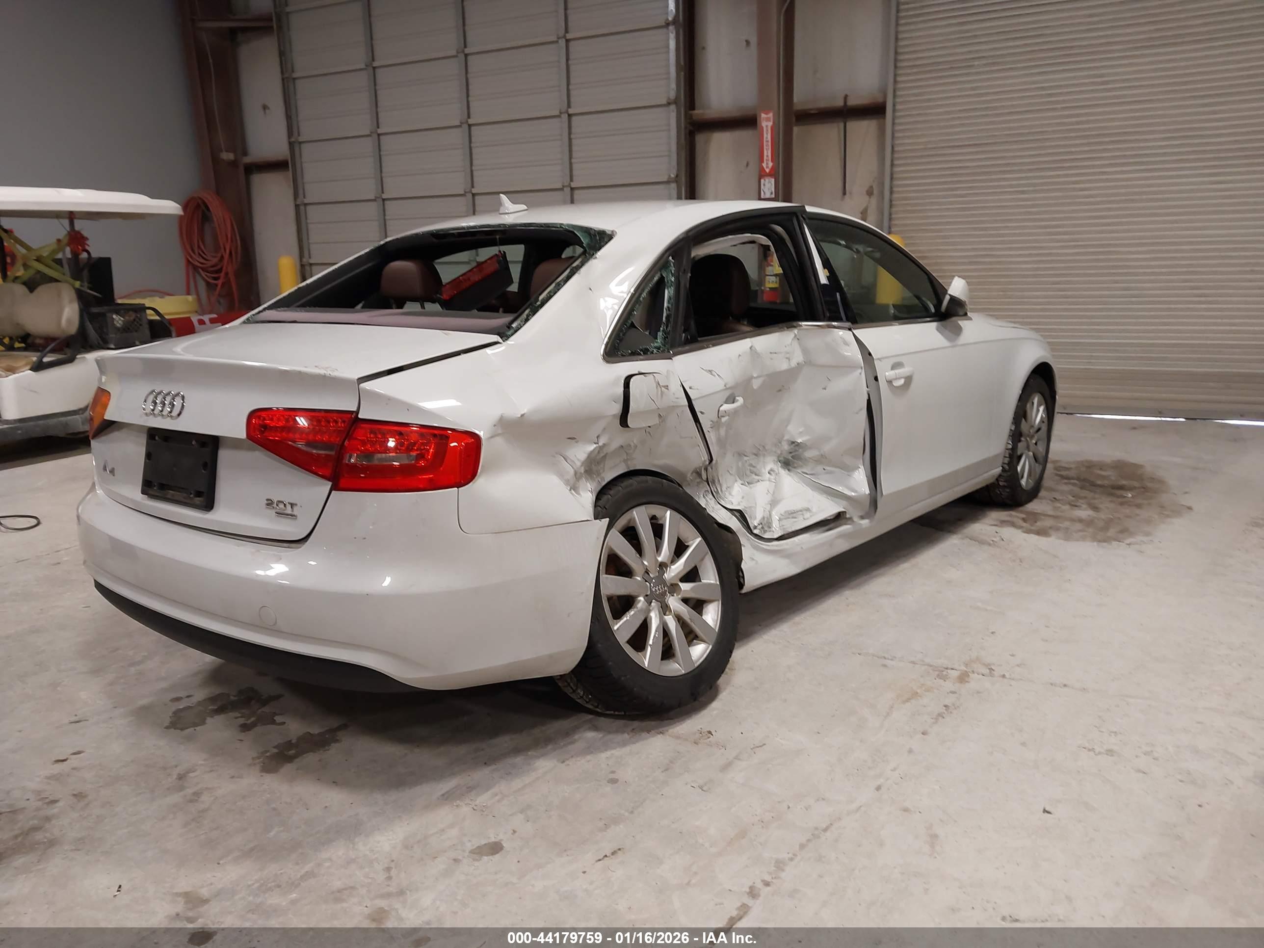 AUDI A4 image 4
