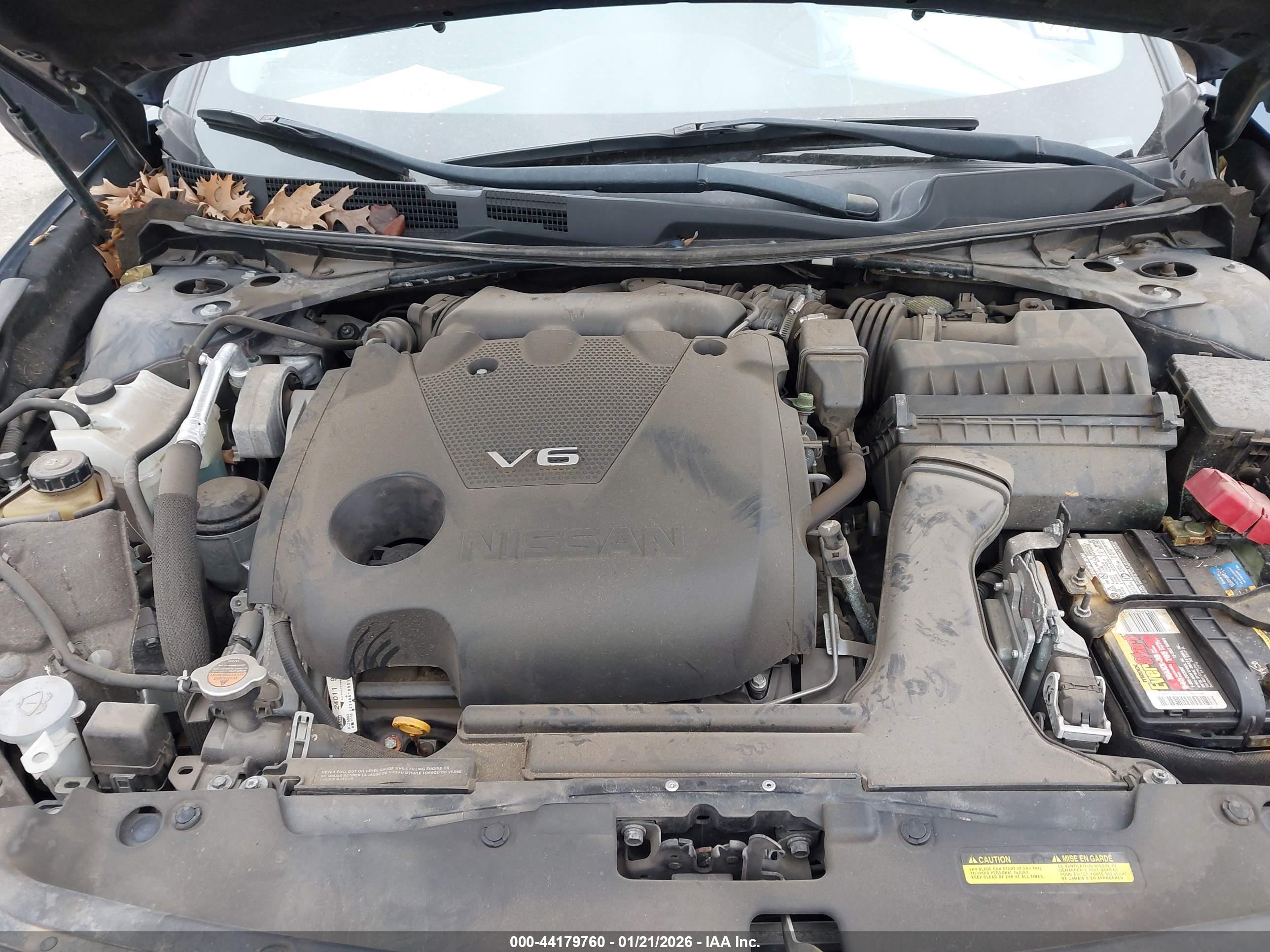 NISSAN MAXIMA image 10