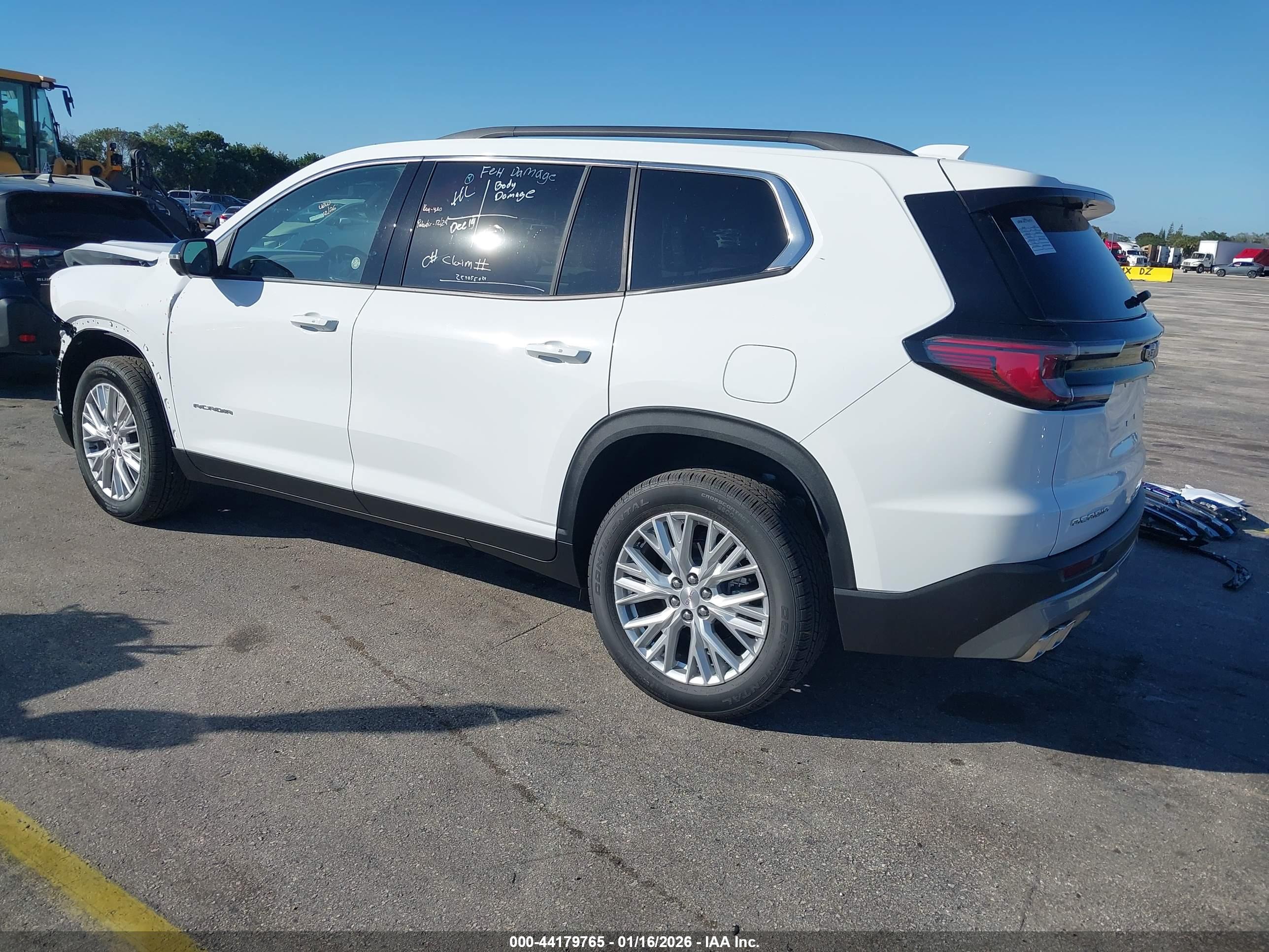 GMC ACADIA image 3