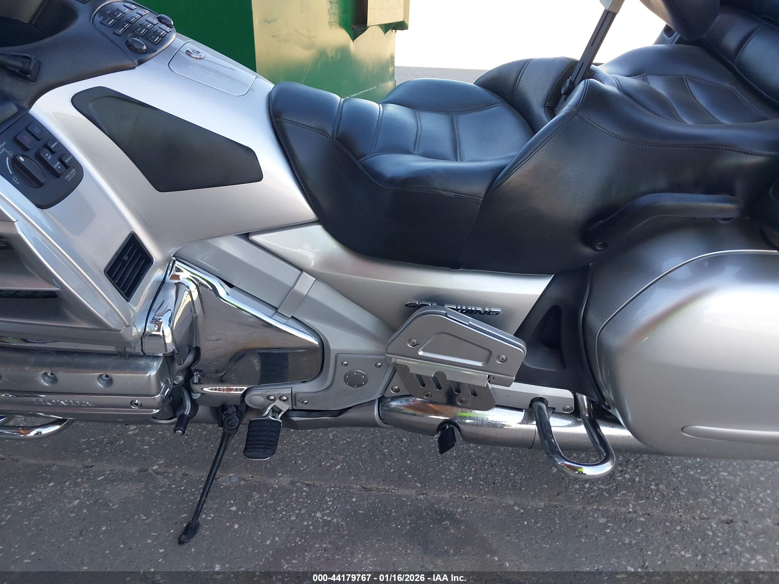 HONDA GL1800 image 9