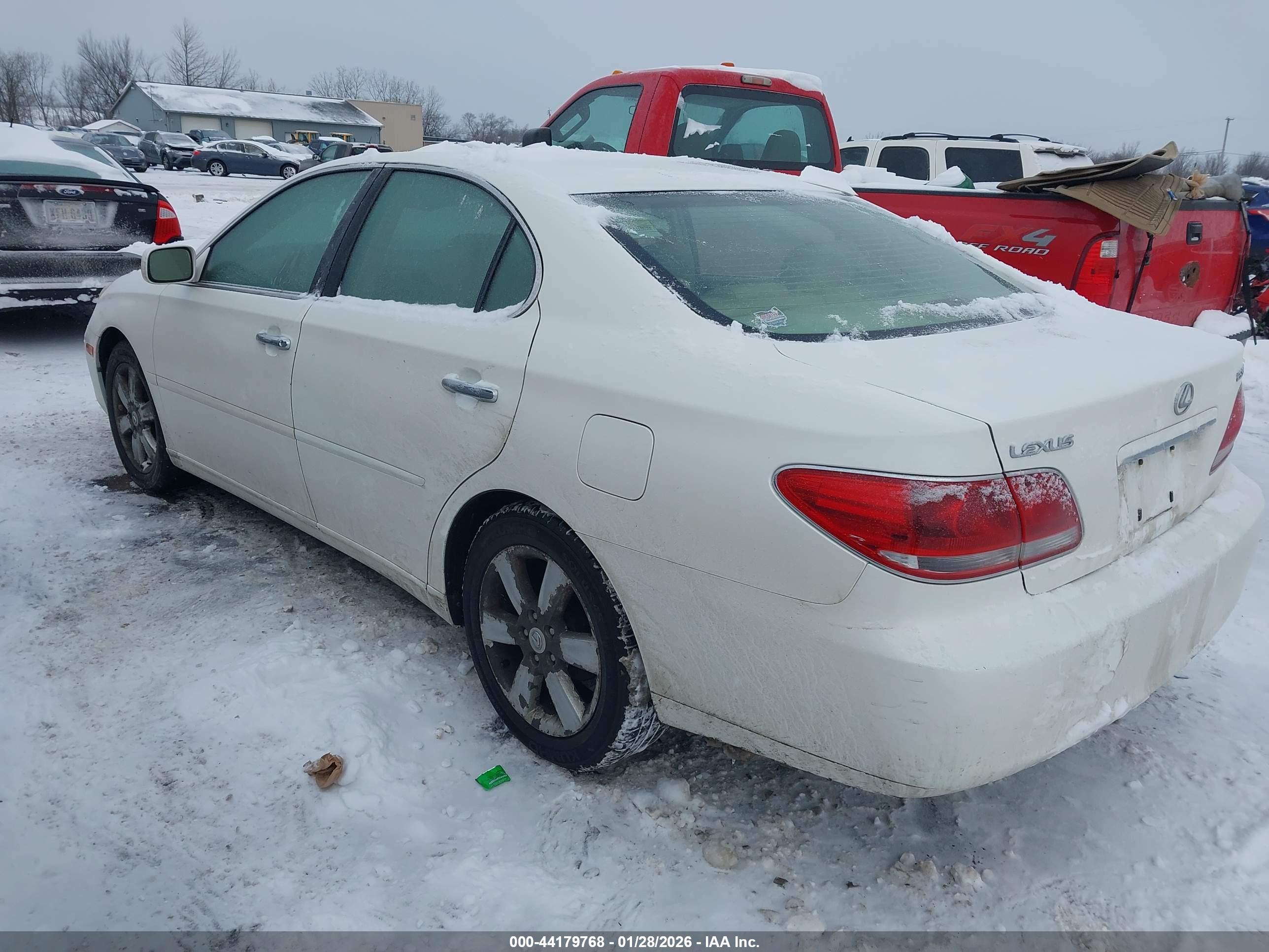 LEXUS ES image 3