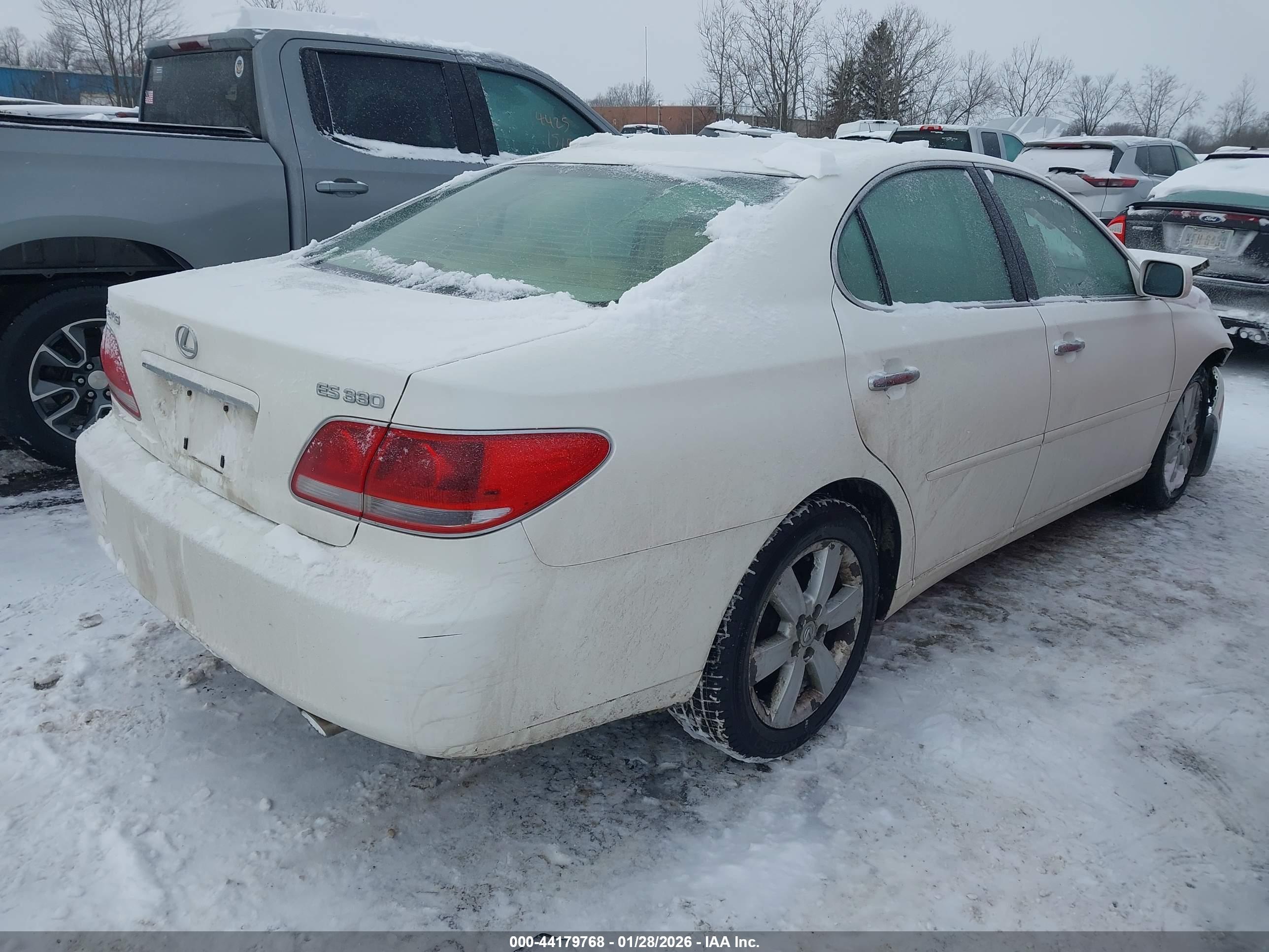 LEXUS ES image 4