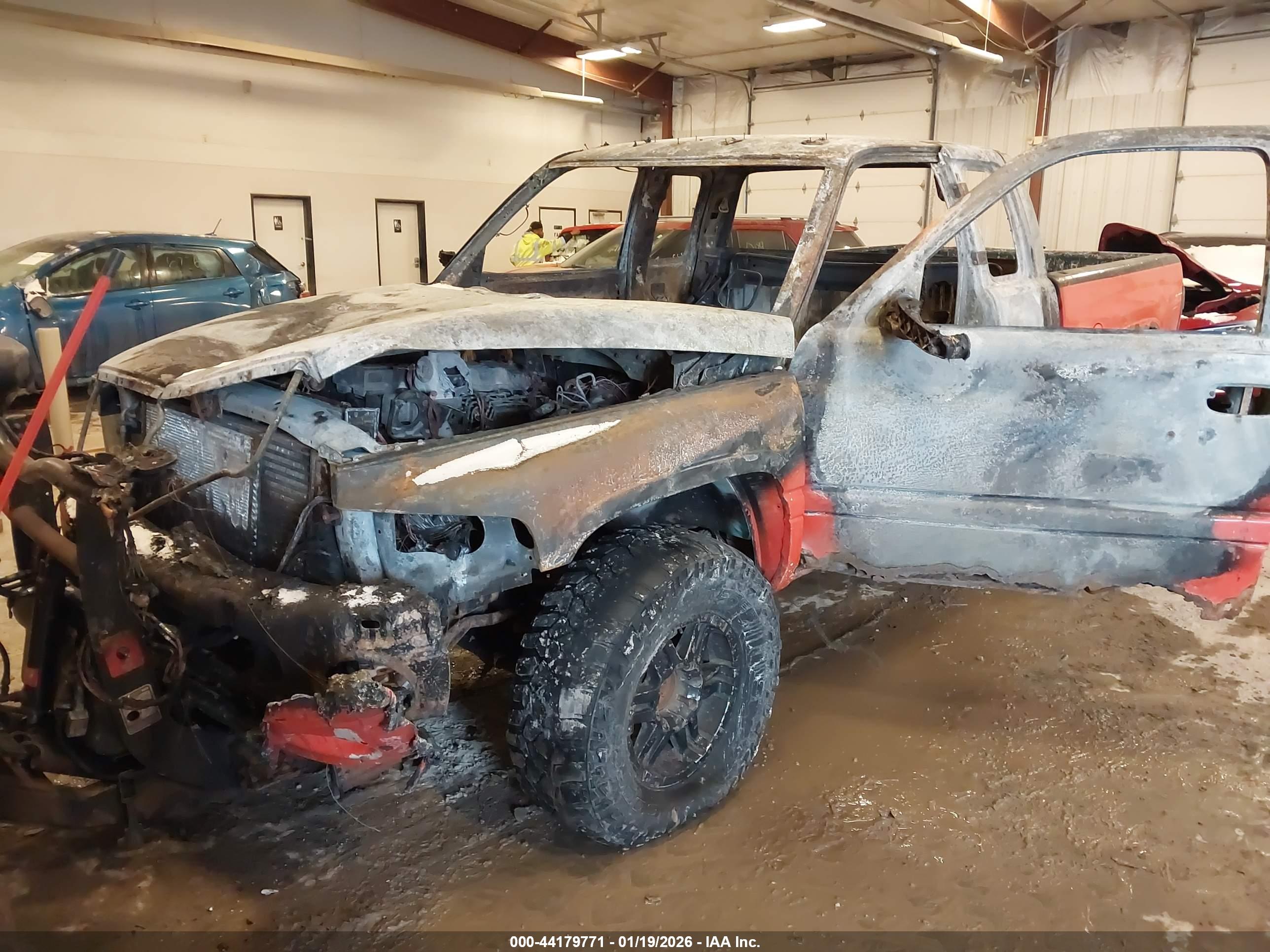 DODGE RAM image 6