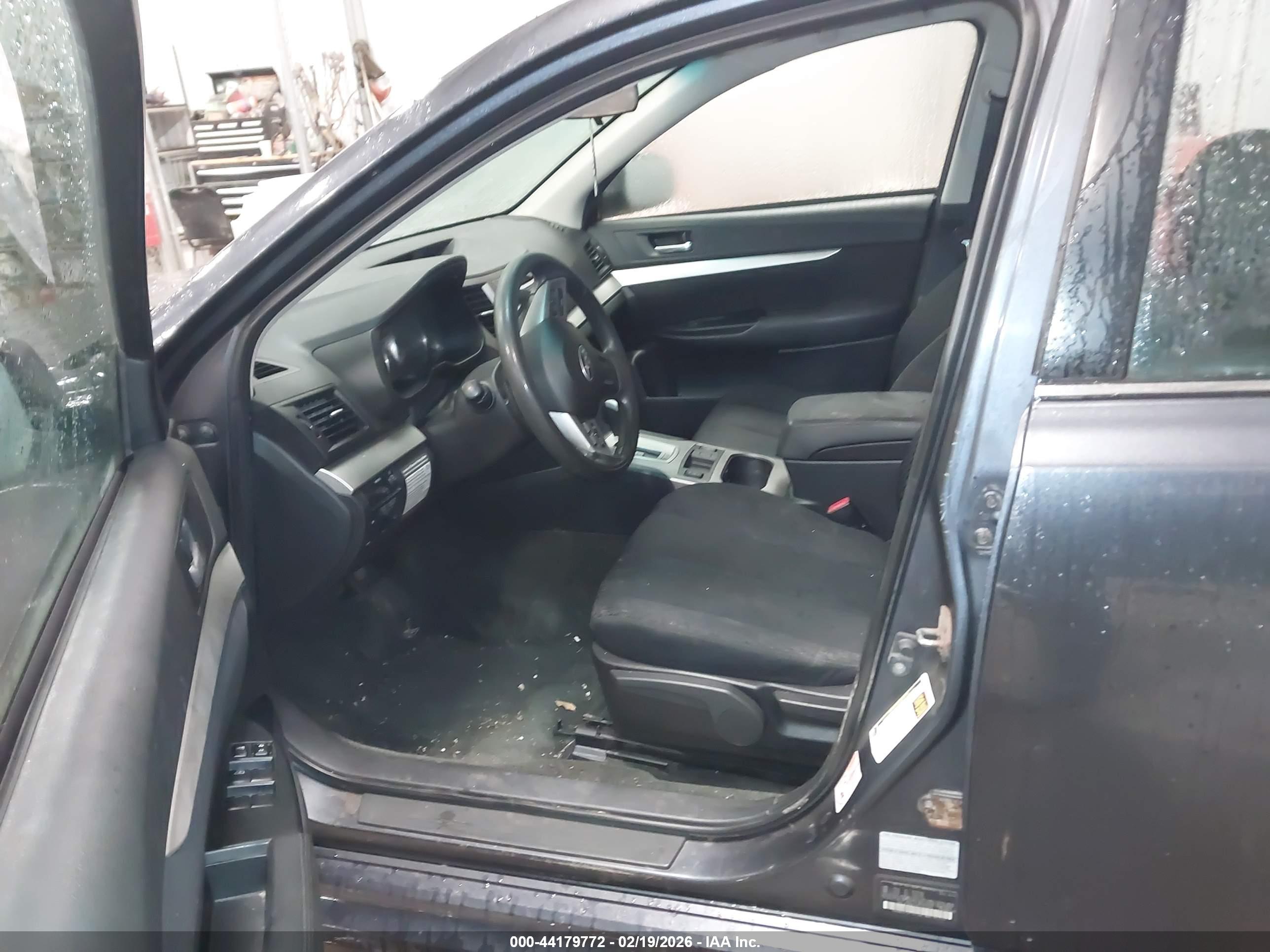 SUBARU LEGACY image 5