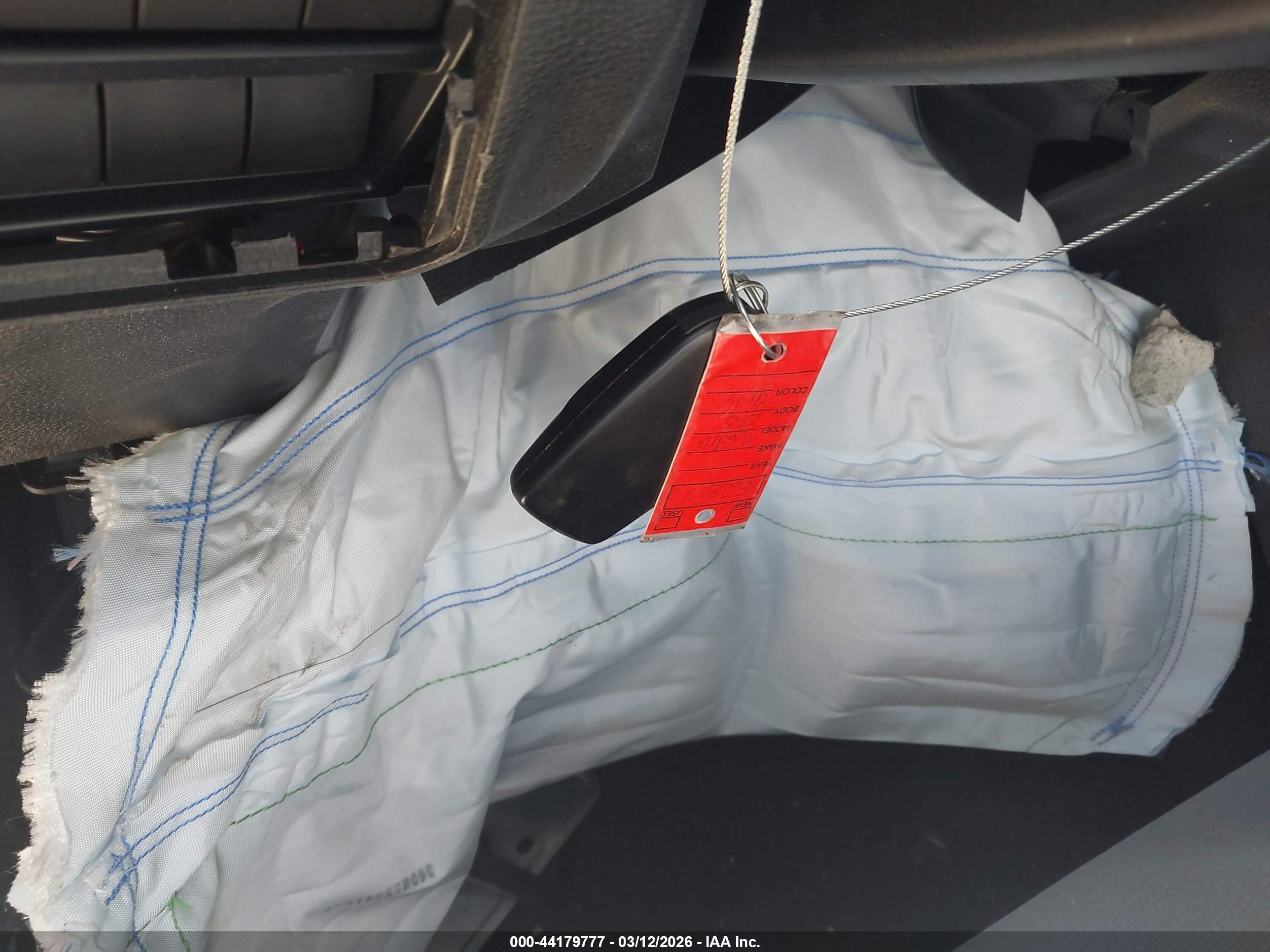 TOYOTA TUNDRA image 11