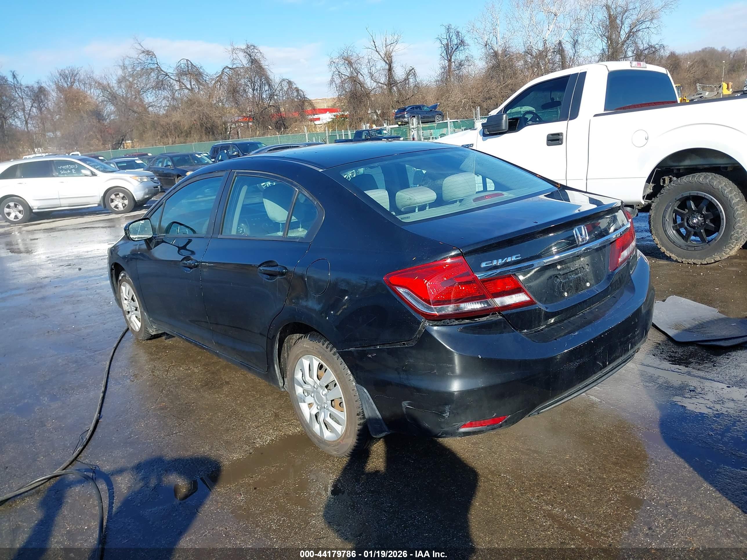 HONDA CIVIC image 3
