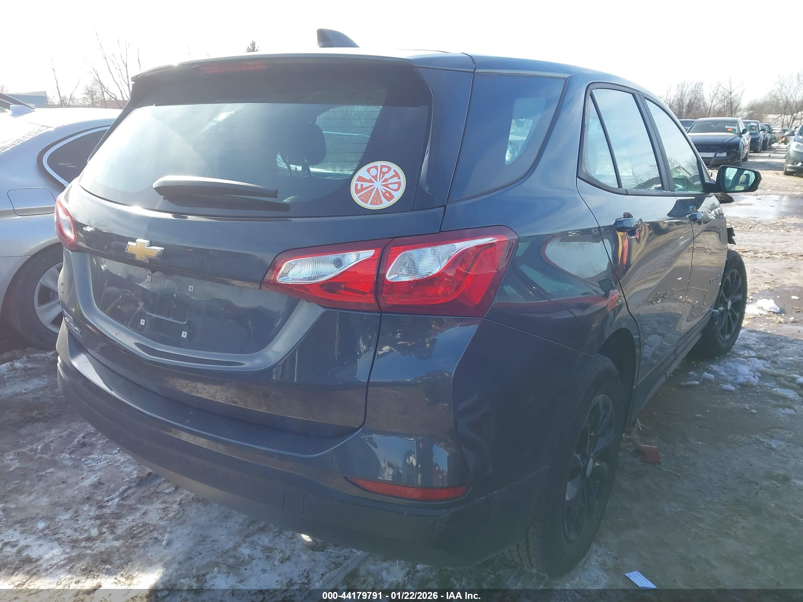 CHEVROLET EQUINOX image 4
