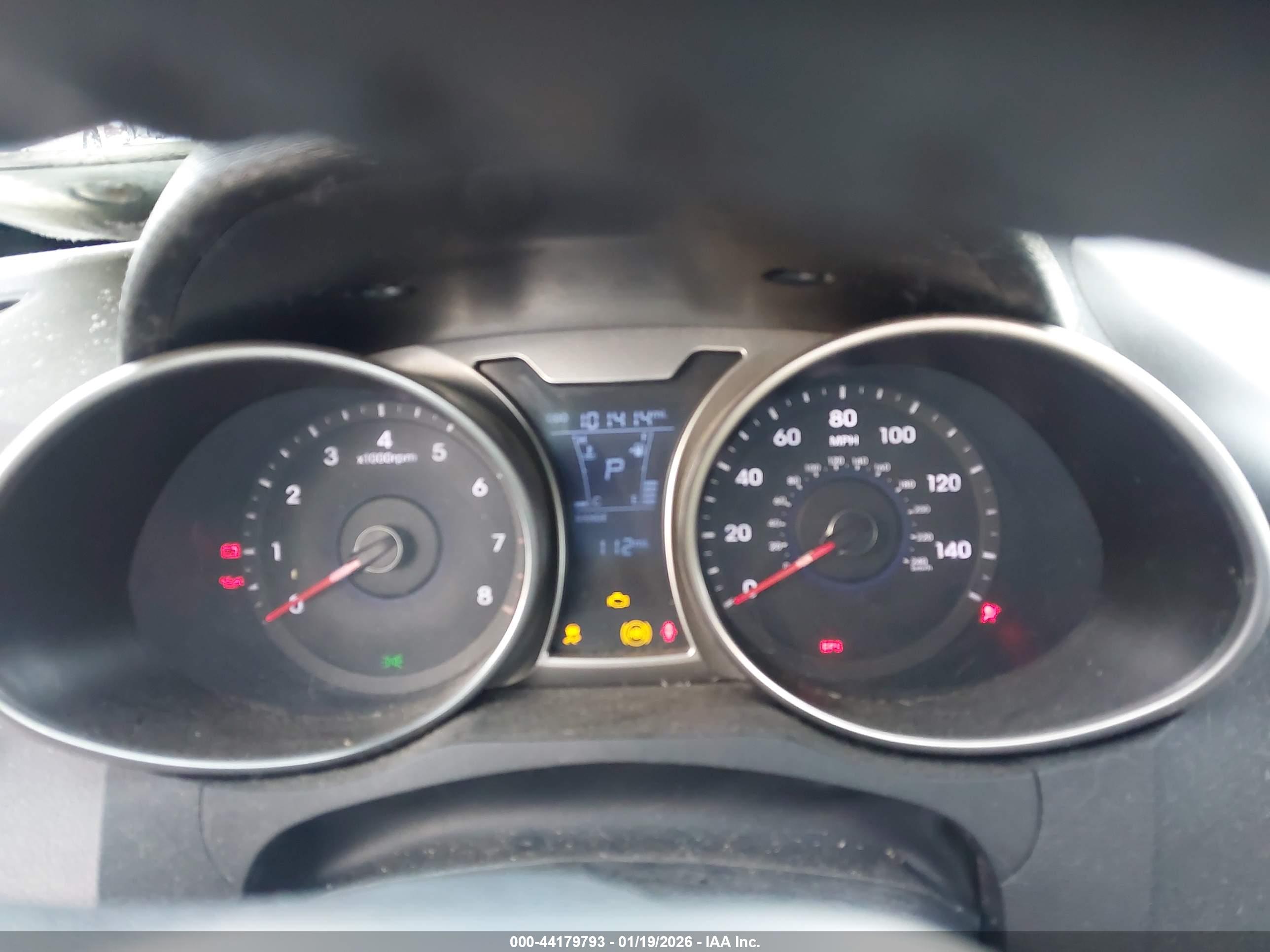 HYUNDAI VELOSTER image 7