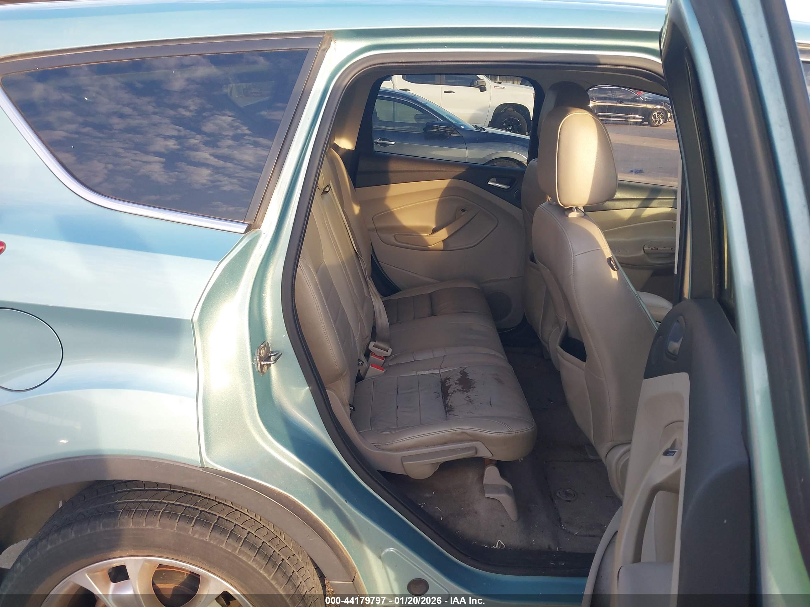 FORD ESCAPE image 8