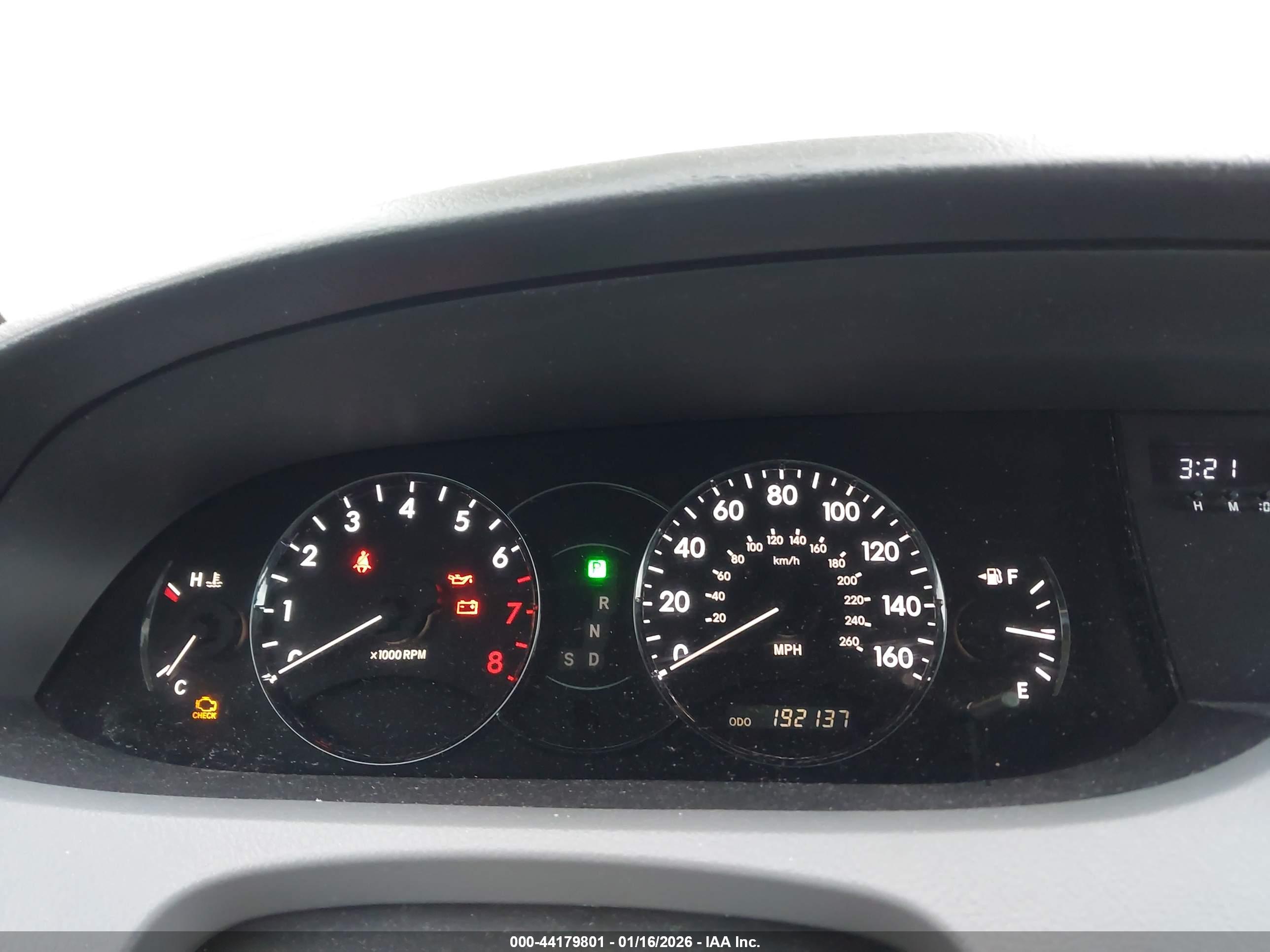 TOYOTA AVALON image 7