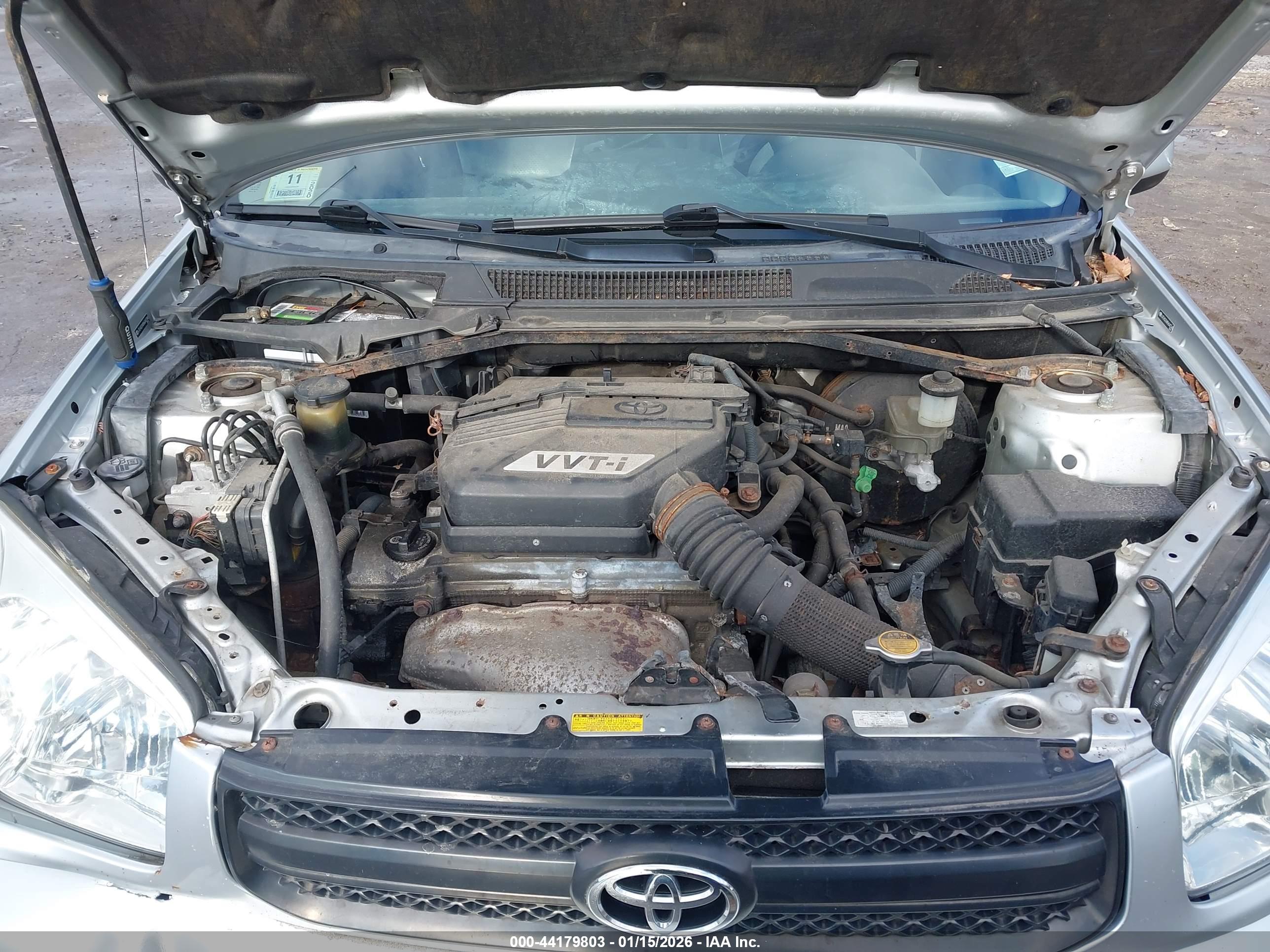 TOYOTA RAV4 image 10