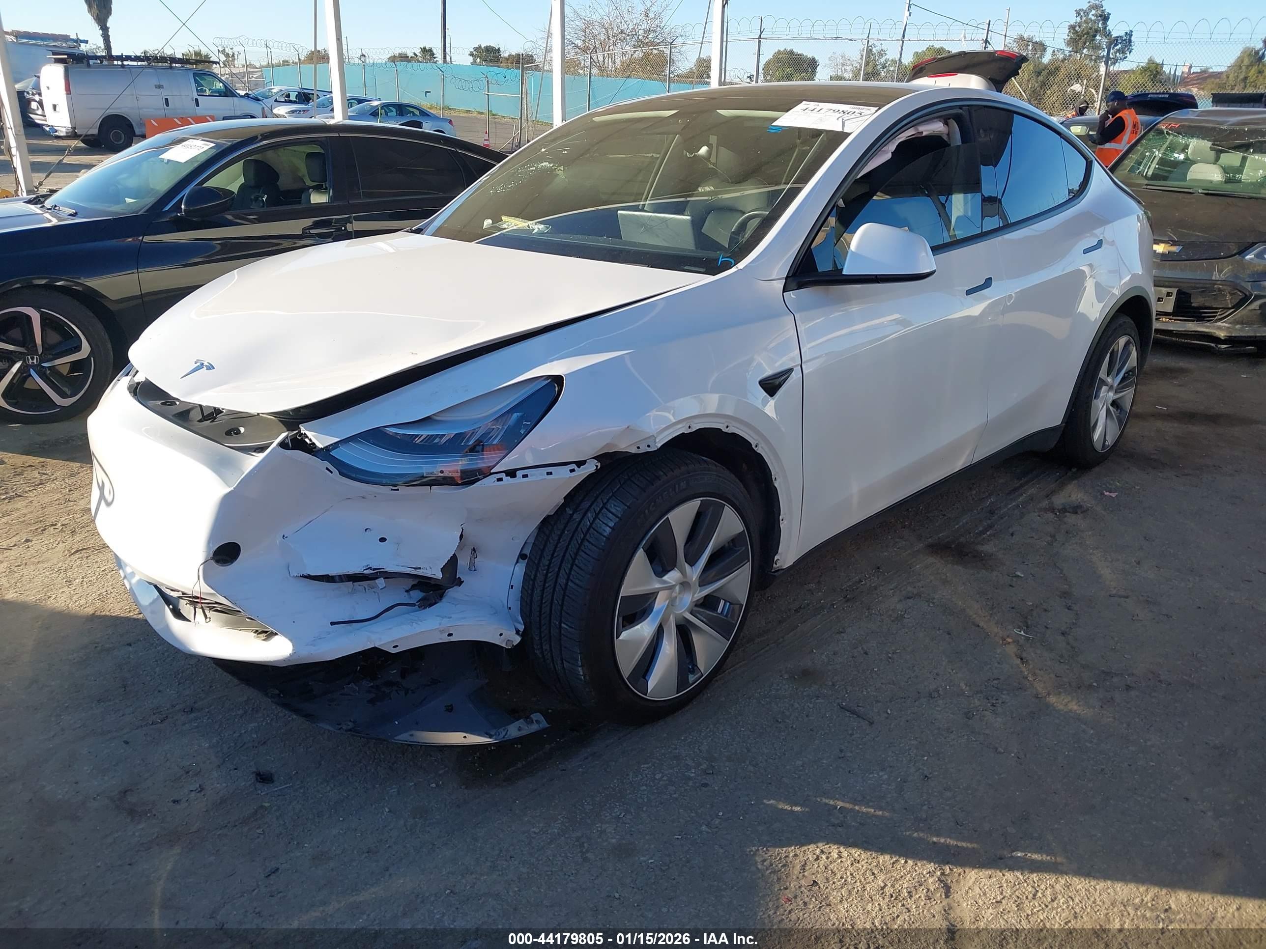 TESLA MODEL image 2
