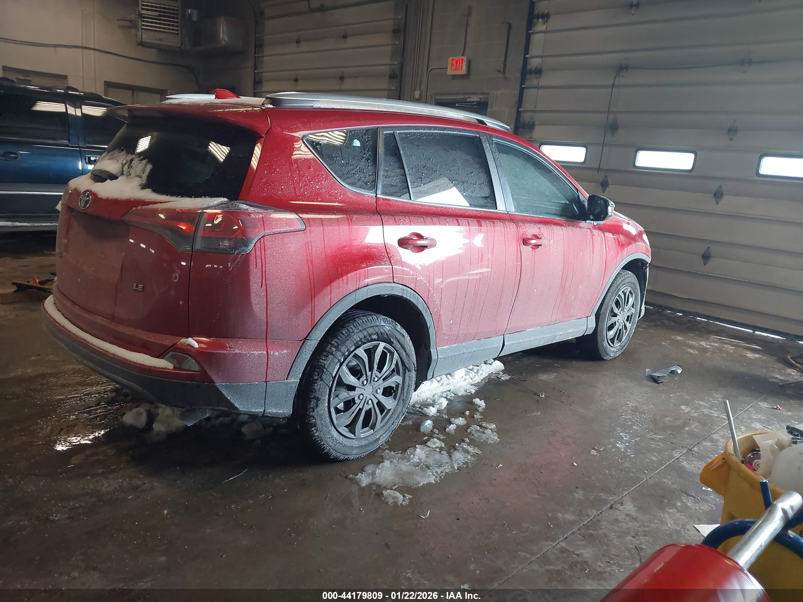 TOYOTA RAV4 image 4
