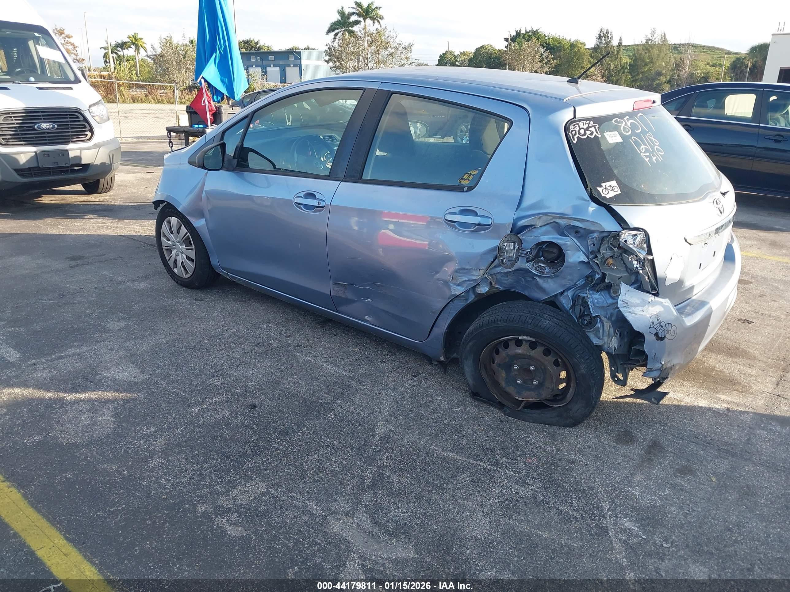TOYOTA YARIS image 3