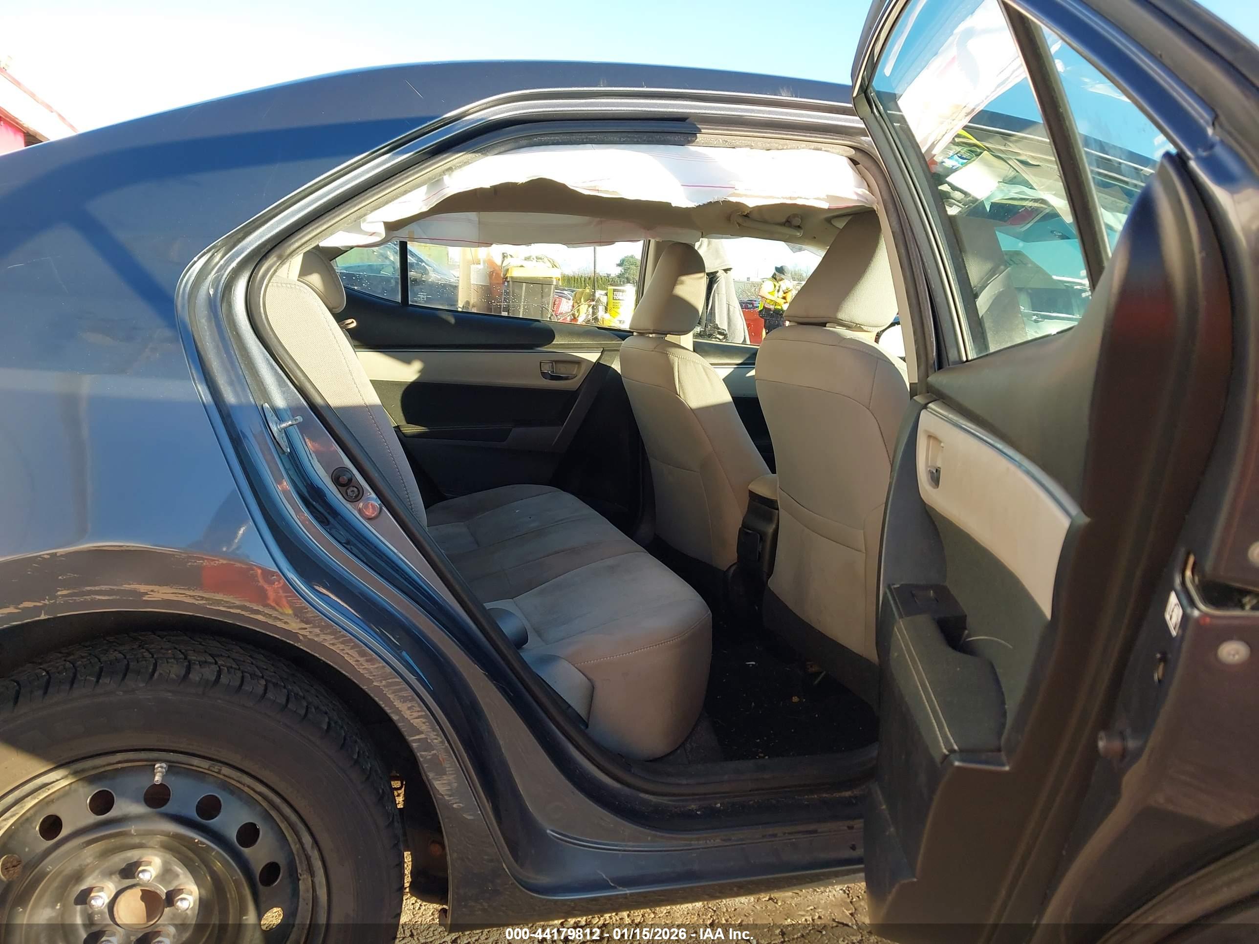 TOYOTA COROLLA image 8