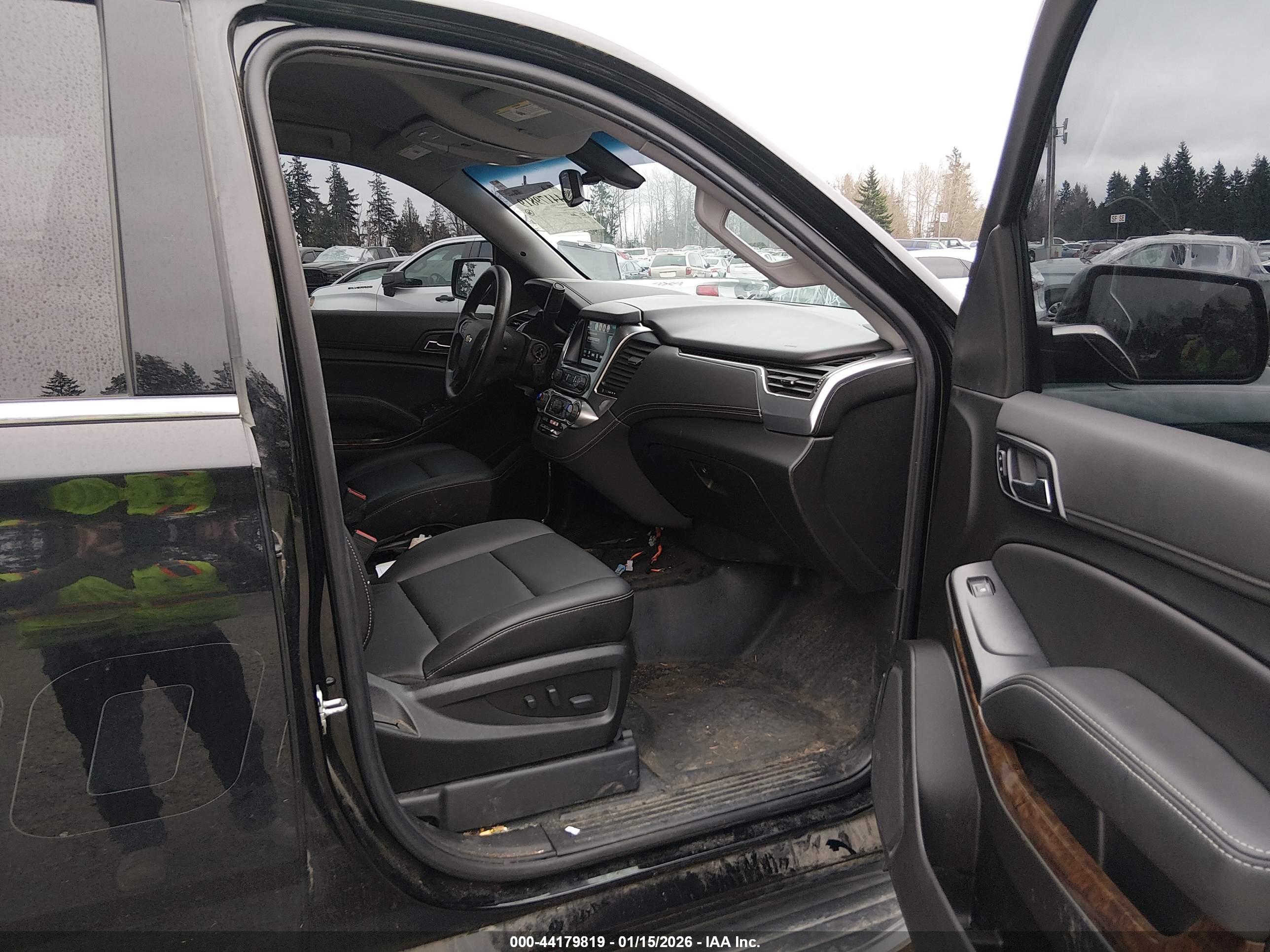 CHEVROLET TAHOE image 5