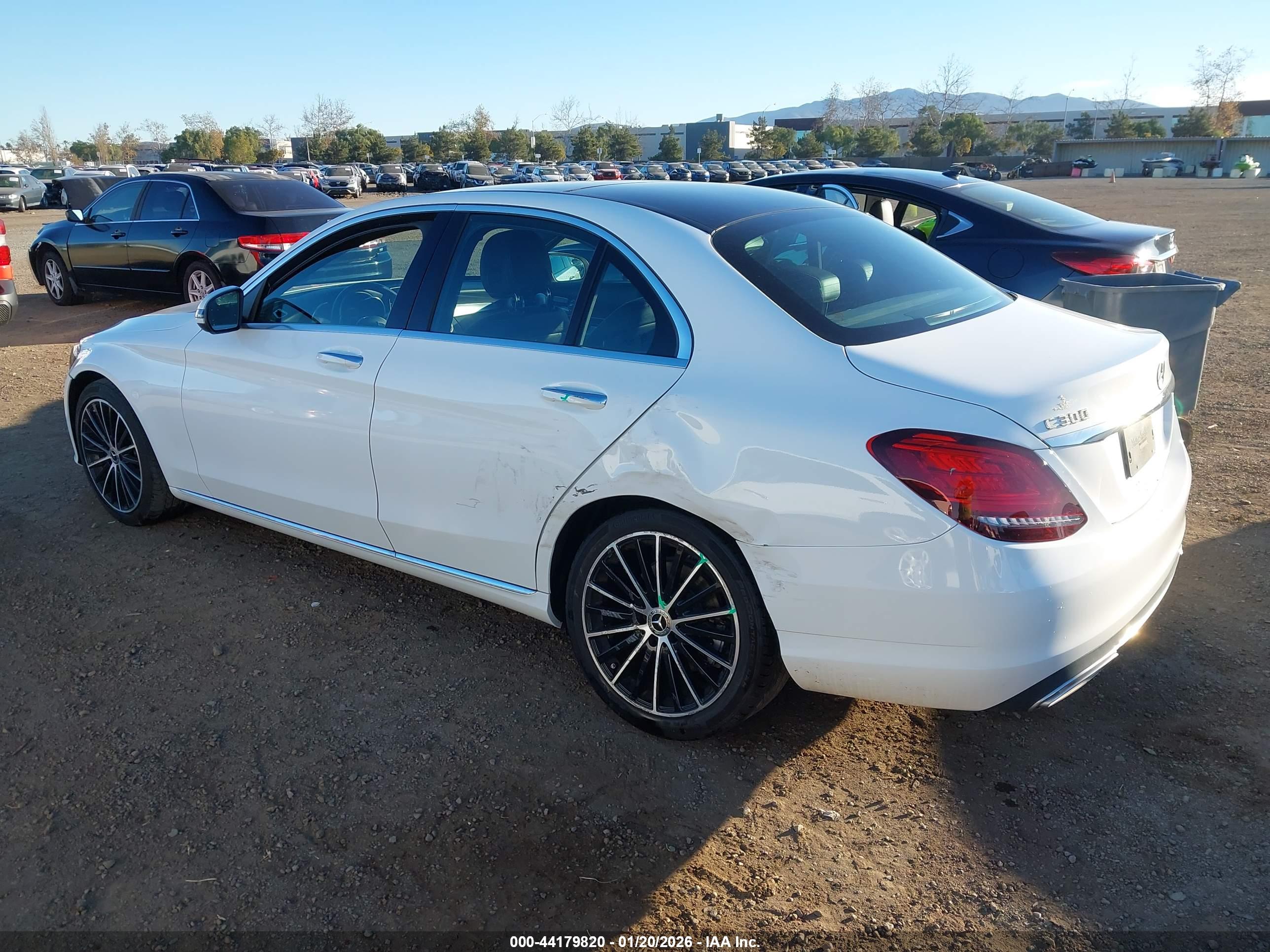 MERCEDES-BENZ C image 3