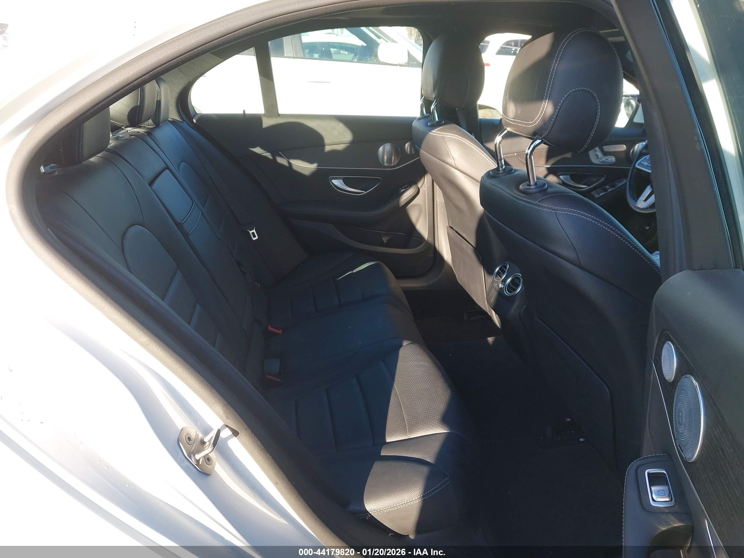 MERCEDES-BENZ C image 8