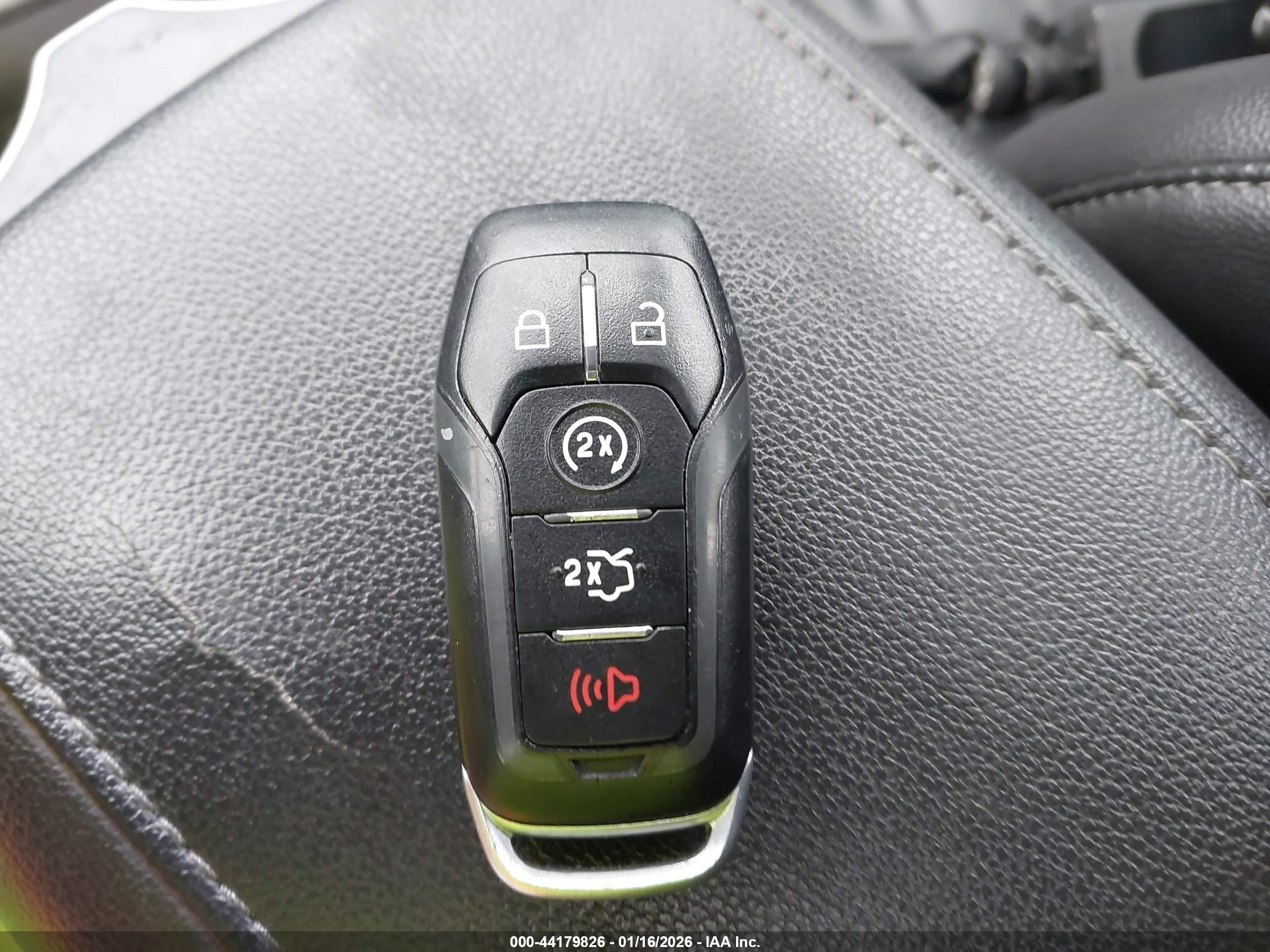 FORD FUSION image 11