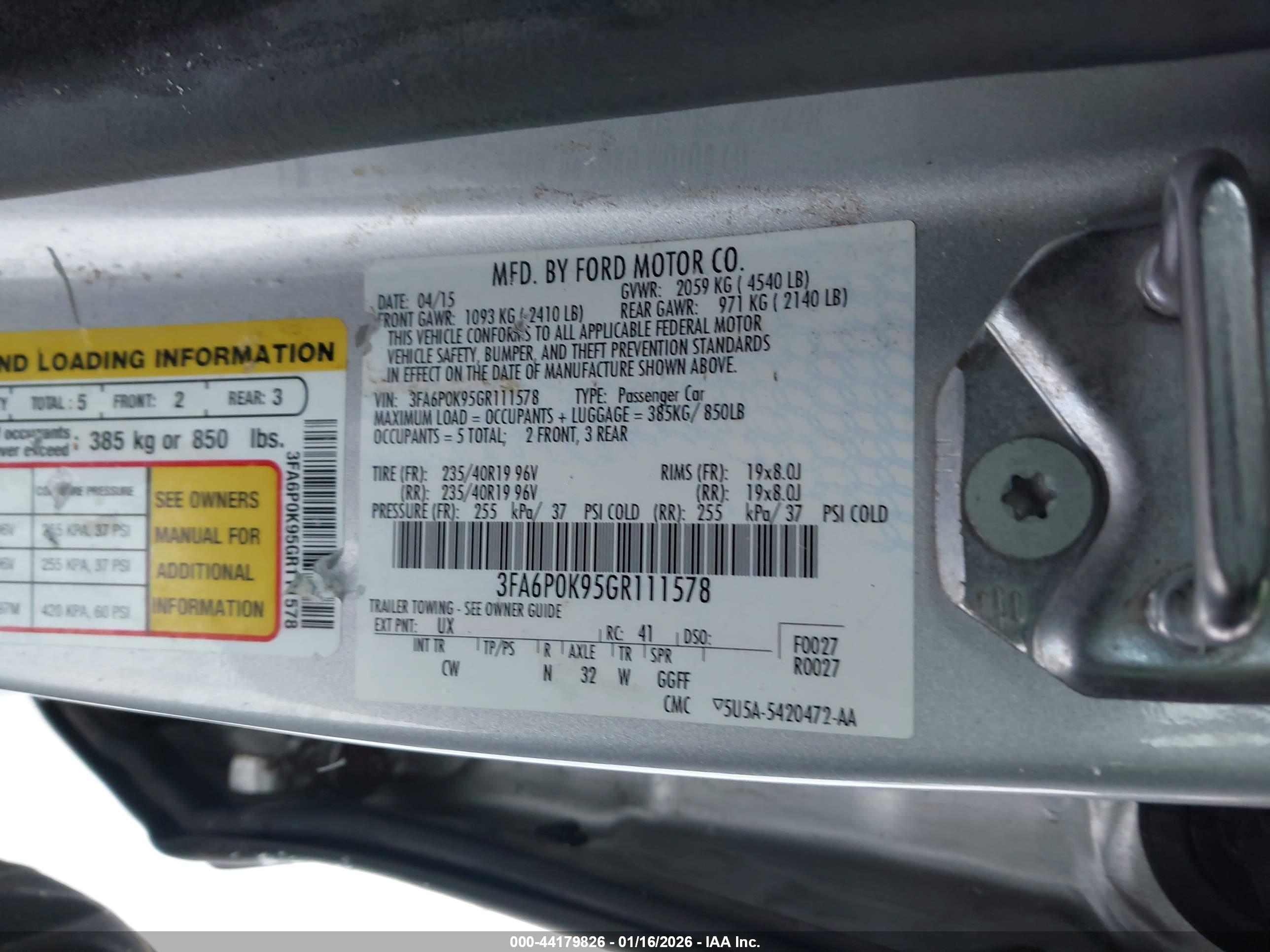 FORD FUSION image 9