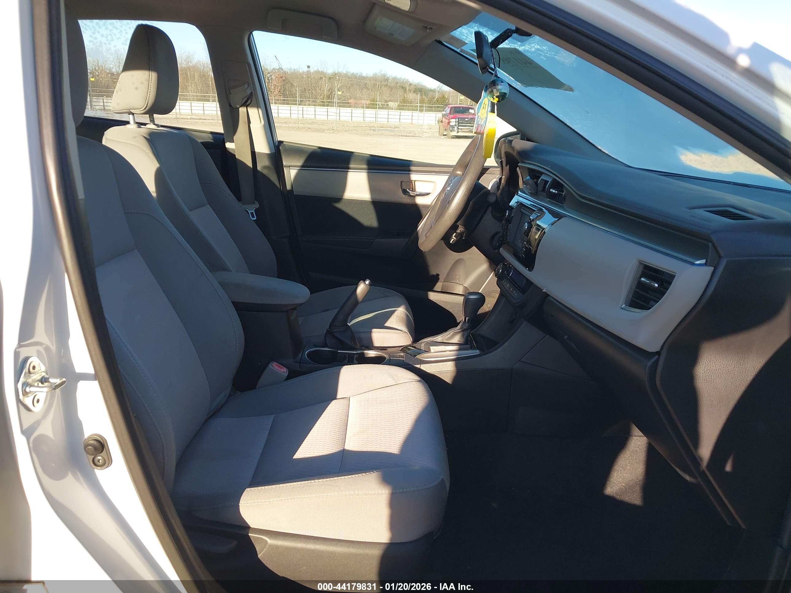 TOYOTA COROLLA image 5