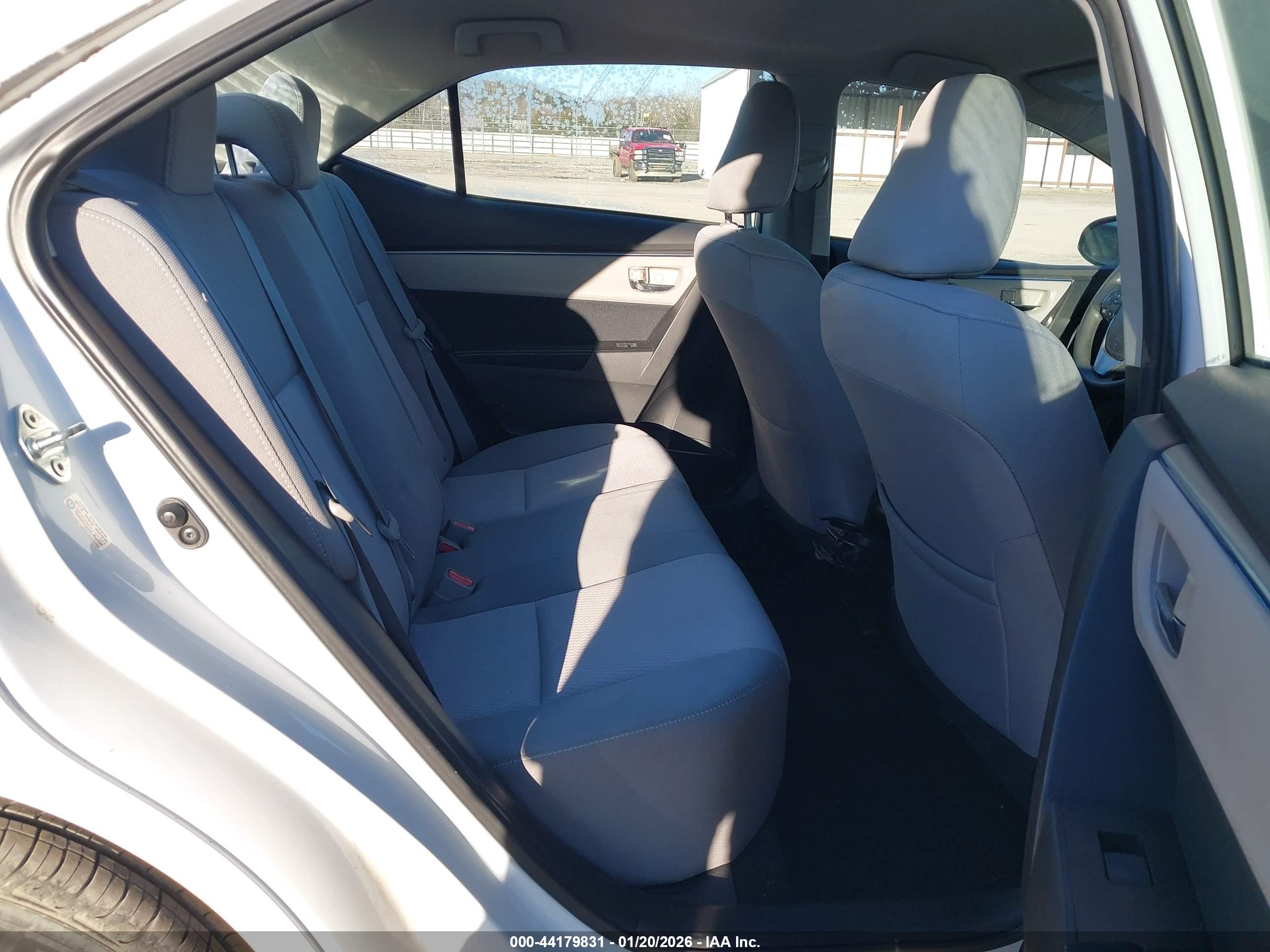TOYOTA COROLLA image 8