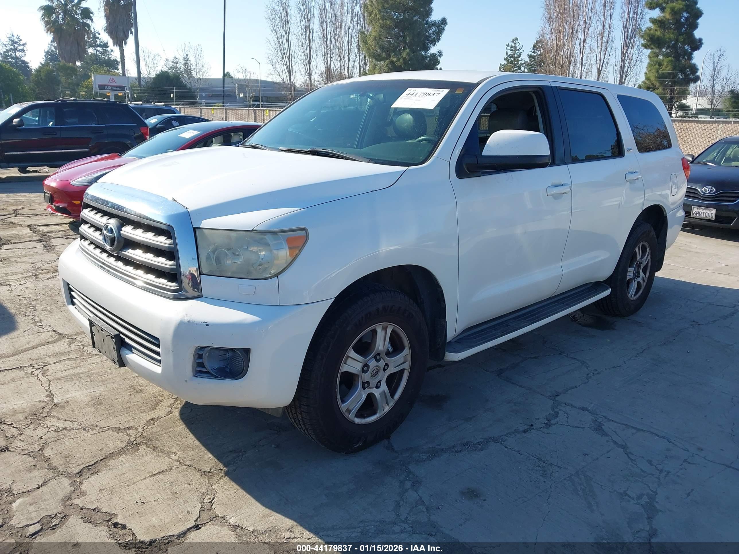 TOYOTA SEQUOIA image 2