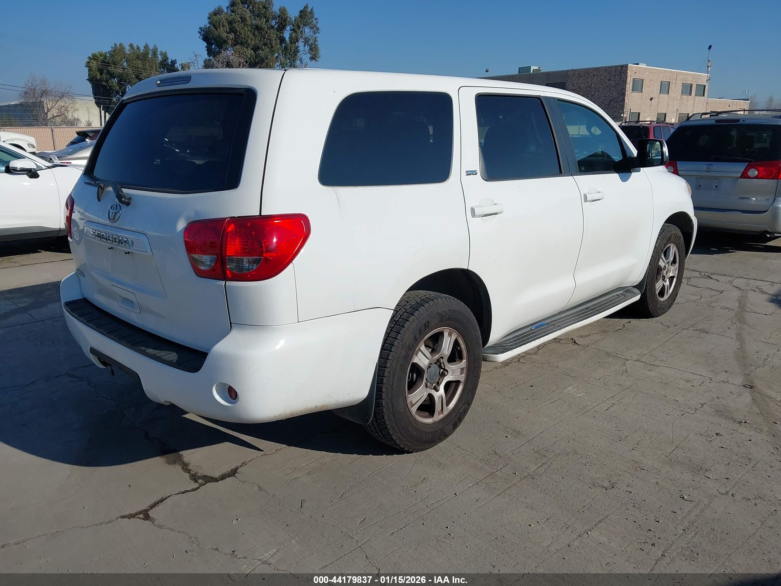 TOYOTA SEQUOIA image 4