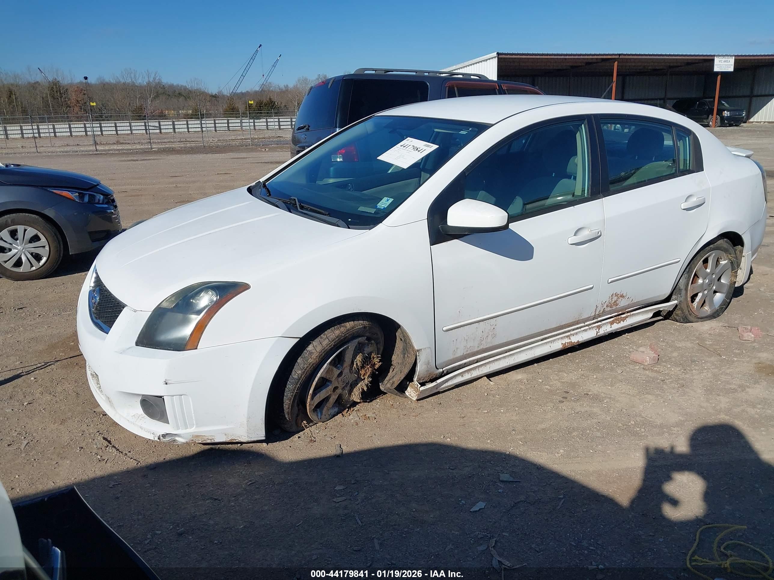 NISSAN SENTRA image 2
