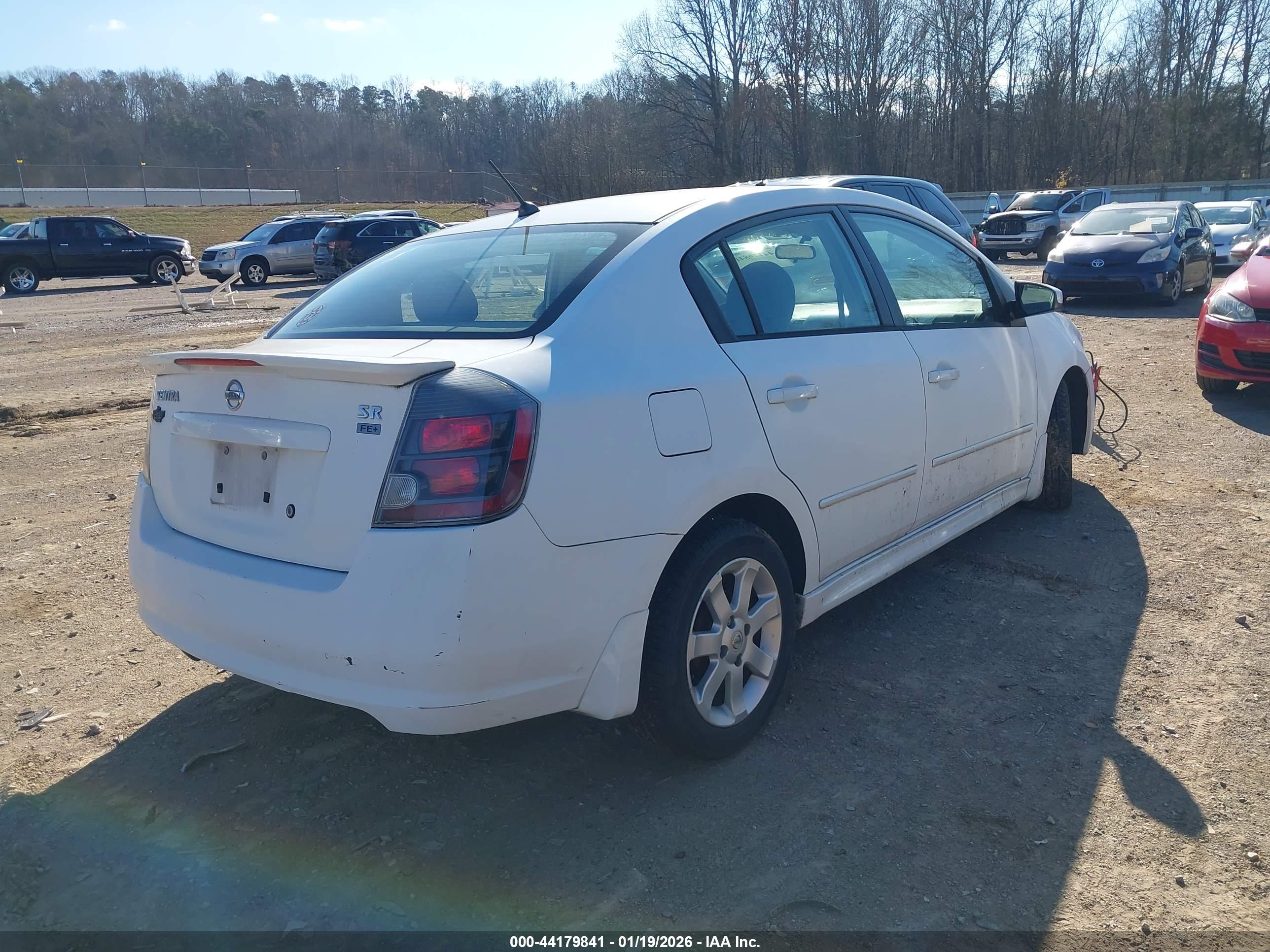 NISSAN SENTRA image 4
