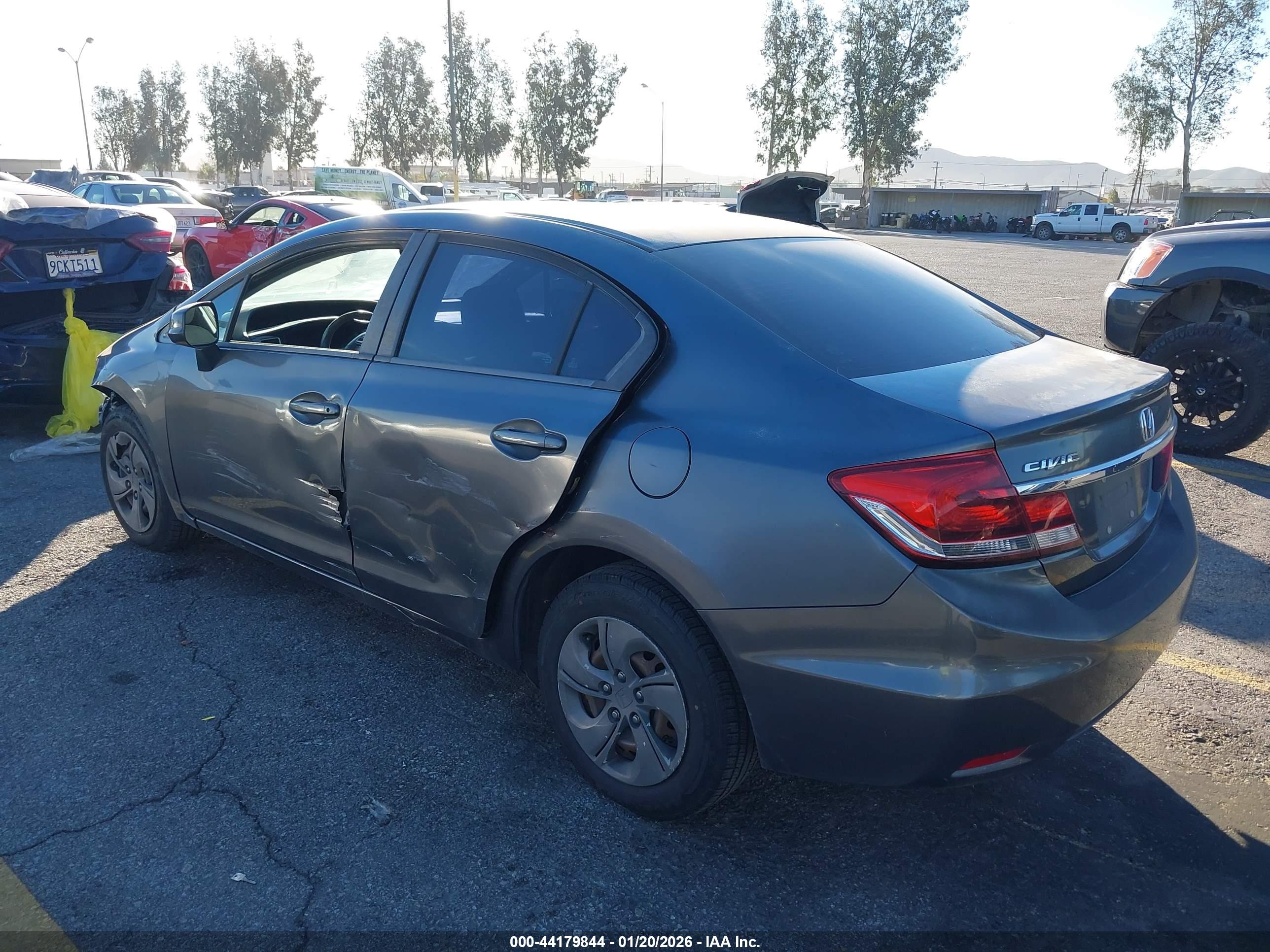 HONDA CIVIC image 3