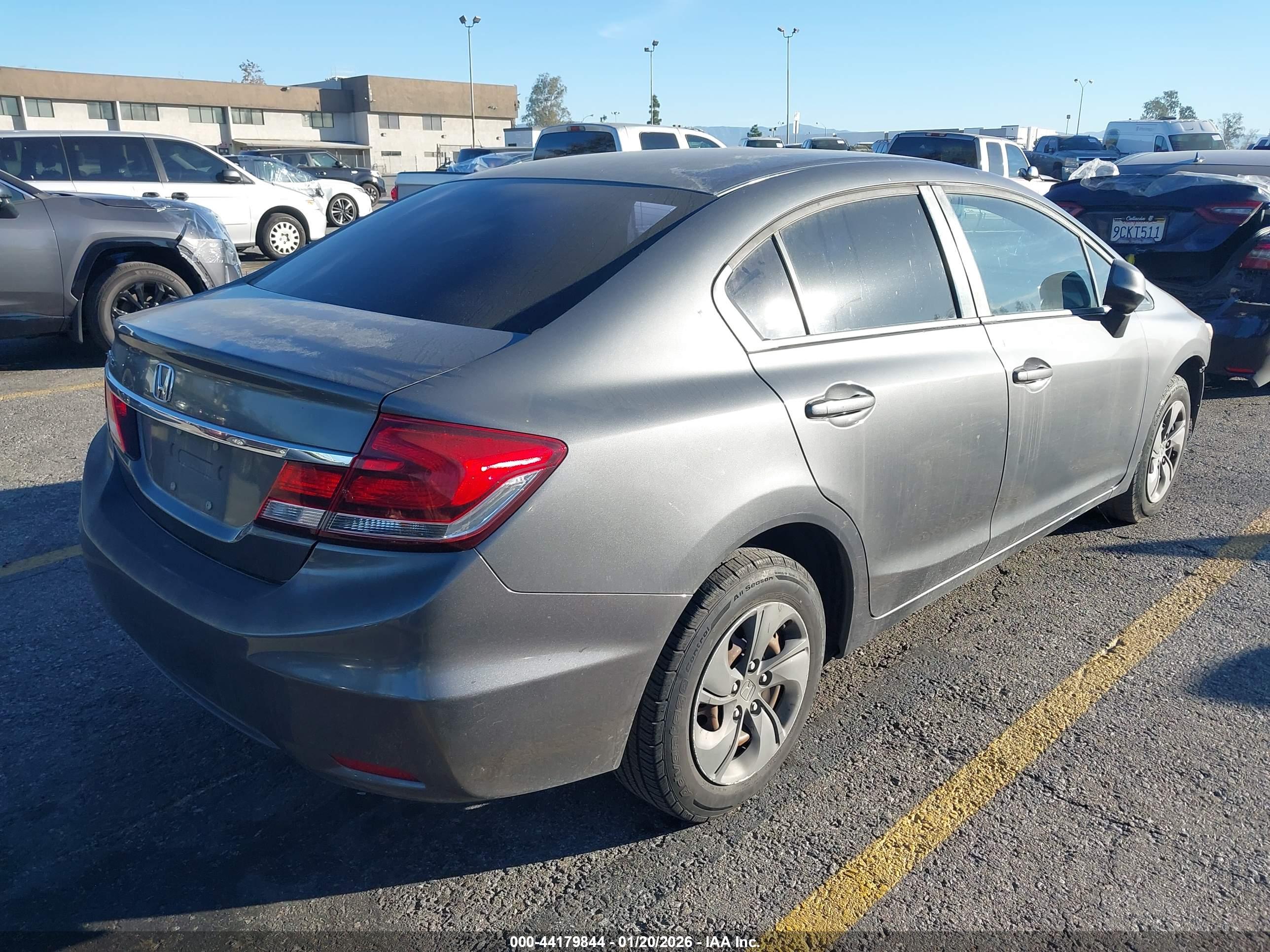 HONDA CIVIC image 4