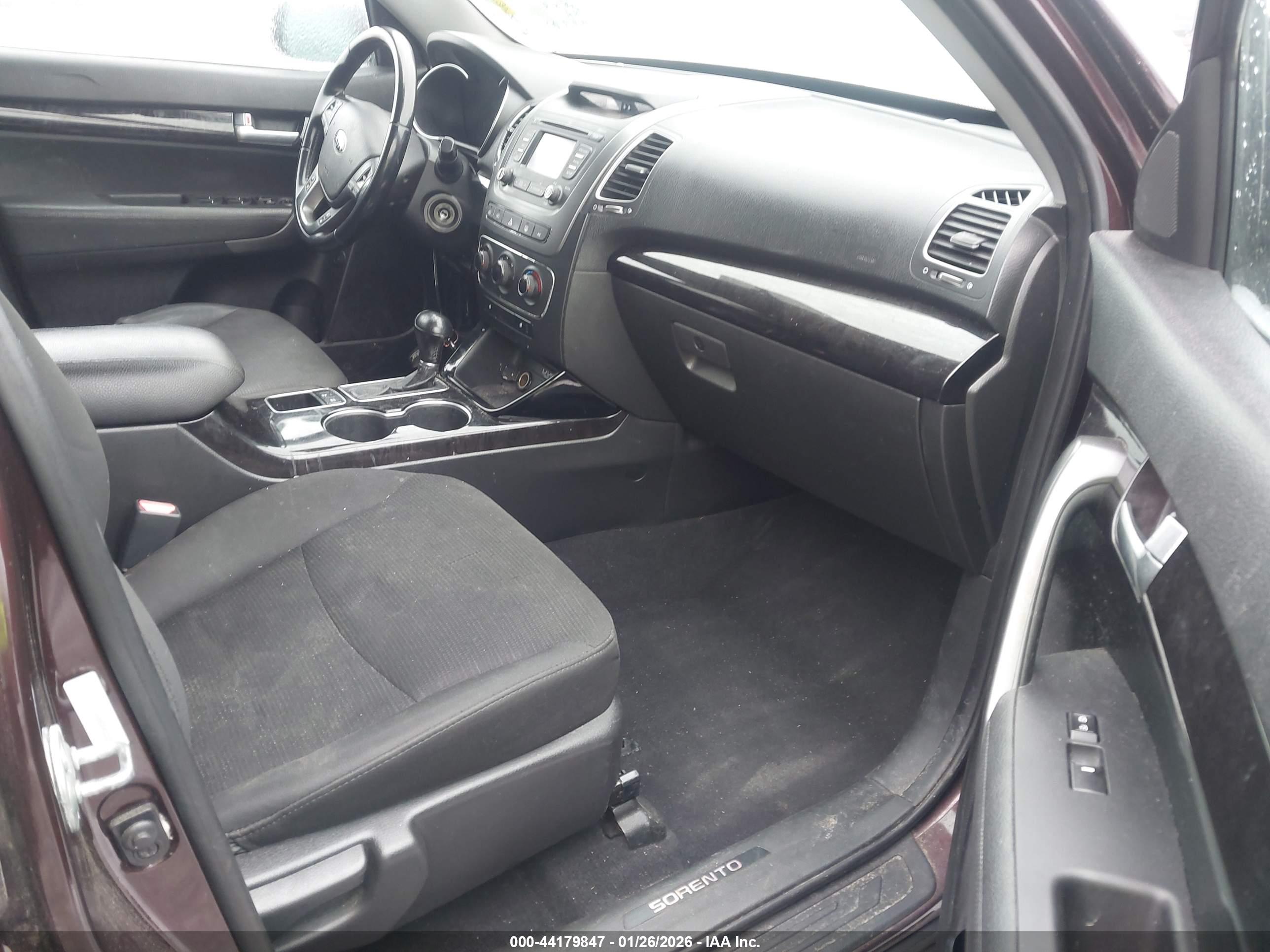 KIA SORENTO image 5