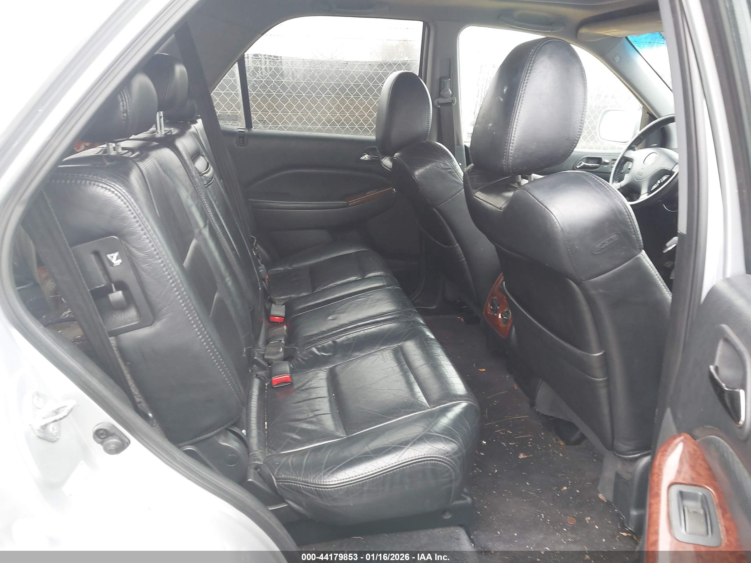 ACURA MDX image 8
