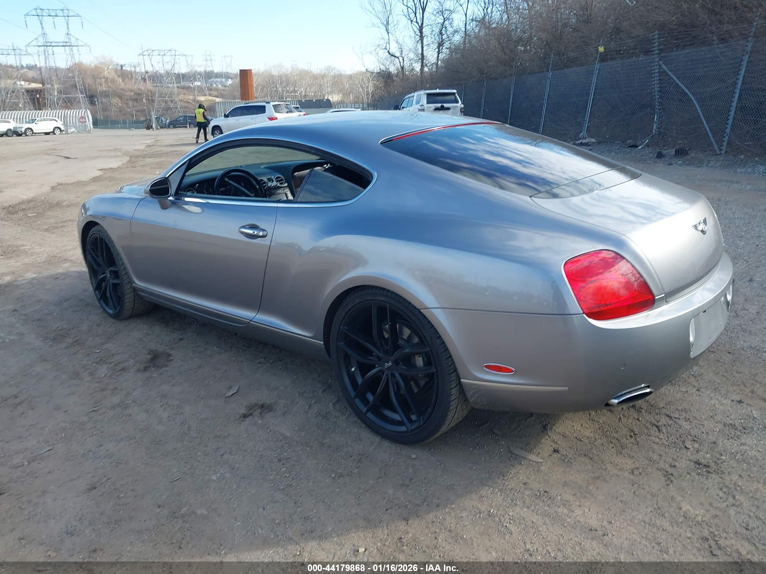 BENTLEY CONTINENTAL image 3