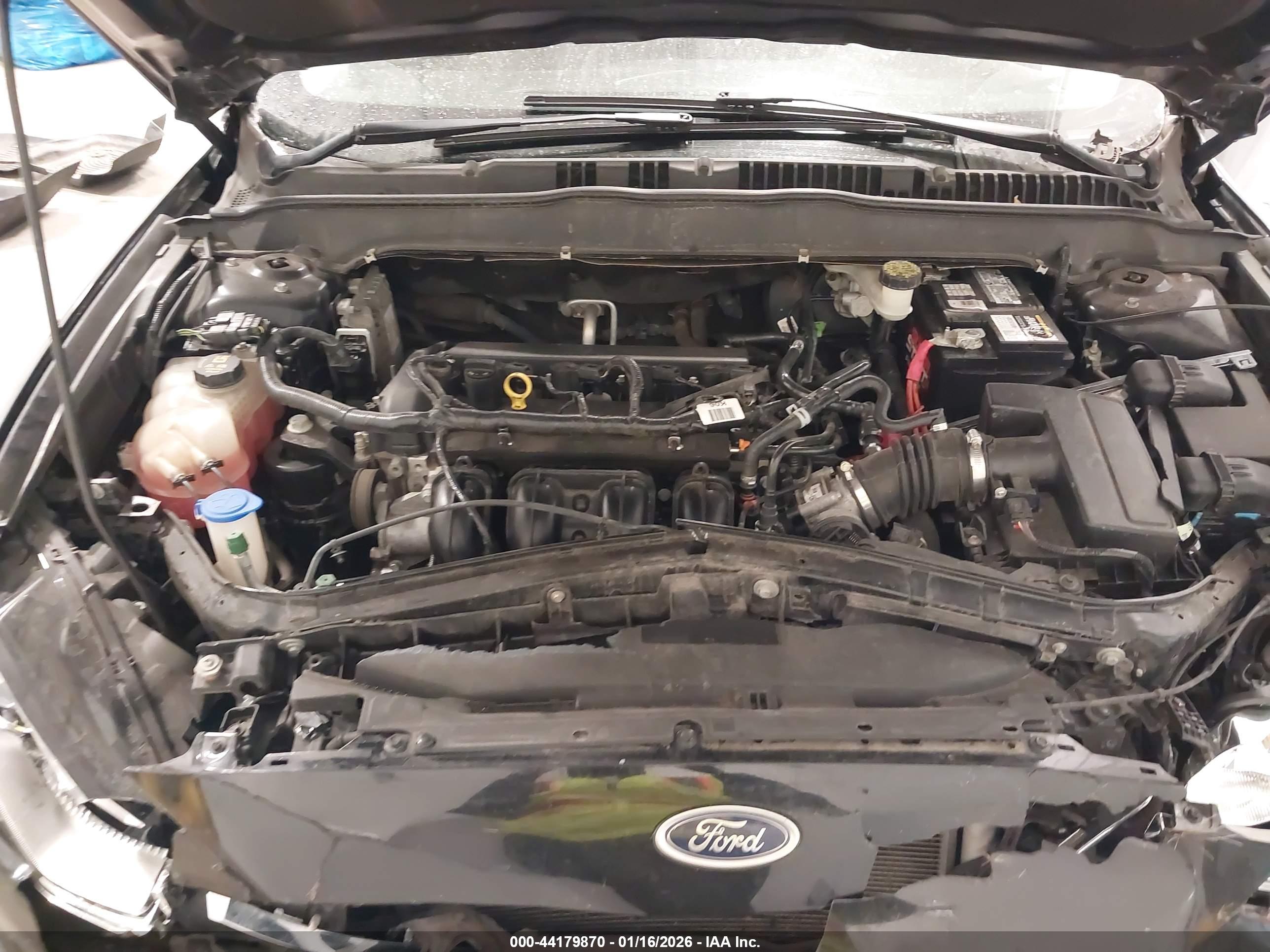 FORD FUSION image 10