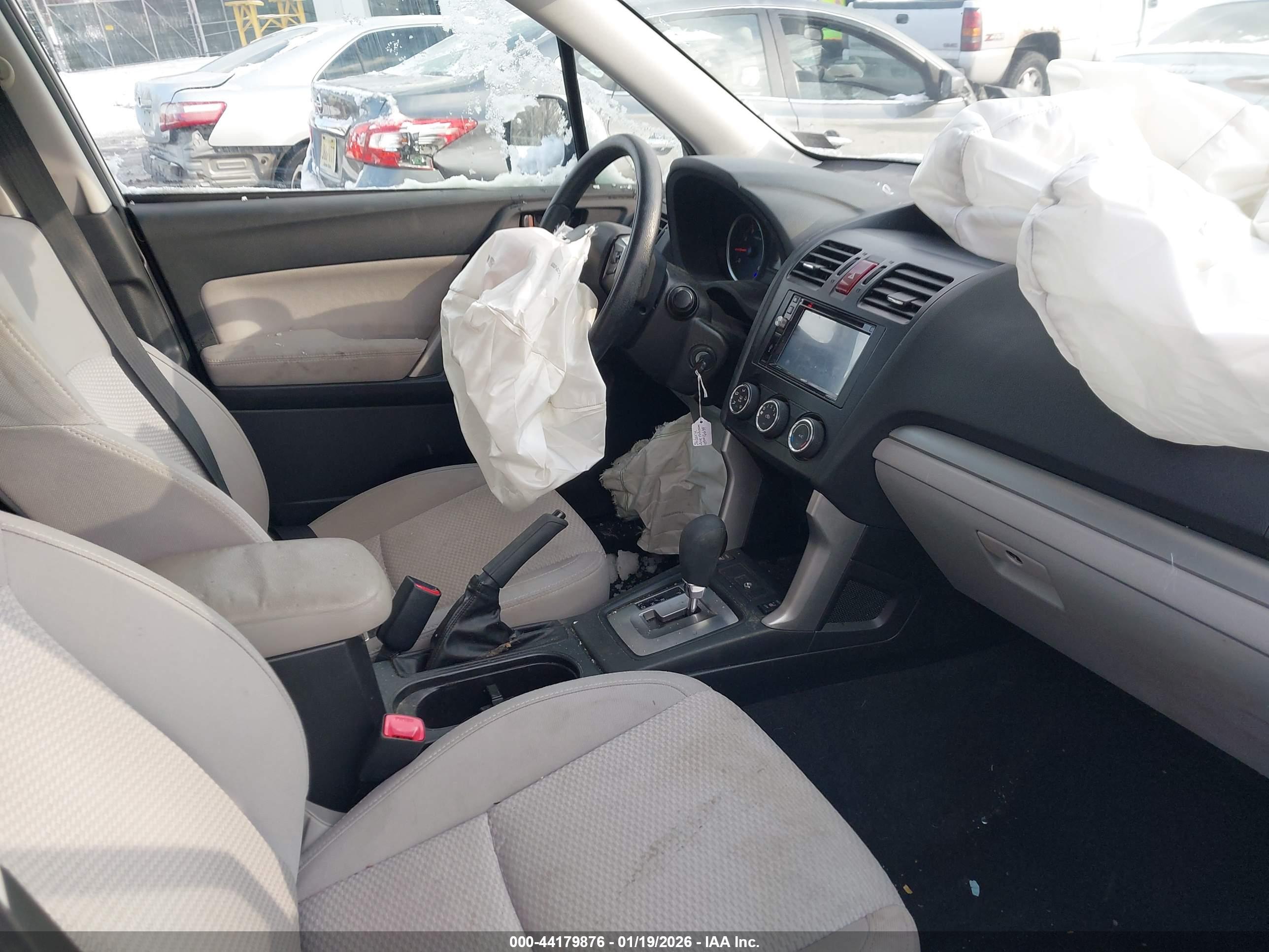 SUBARU FORESTER image 5