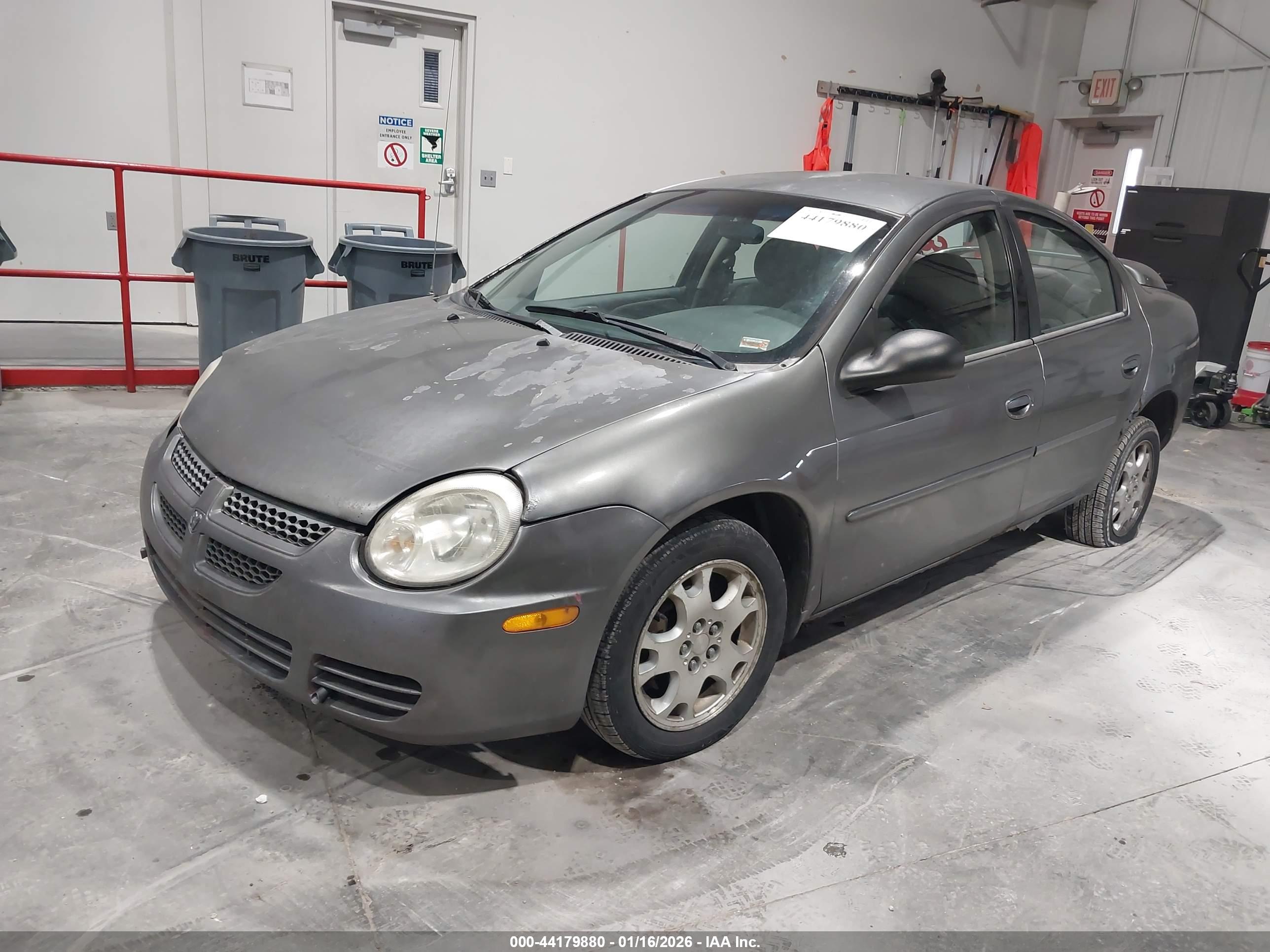 DODGE NEON image 2