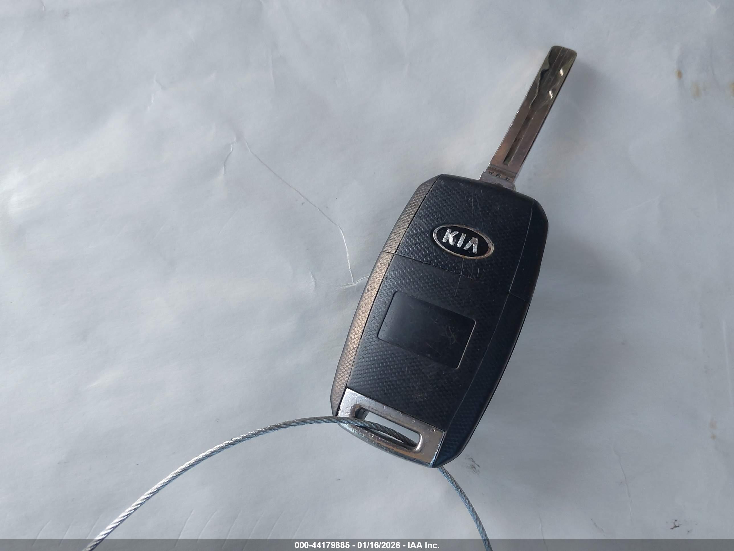 KIA RIO image 11