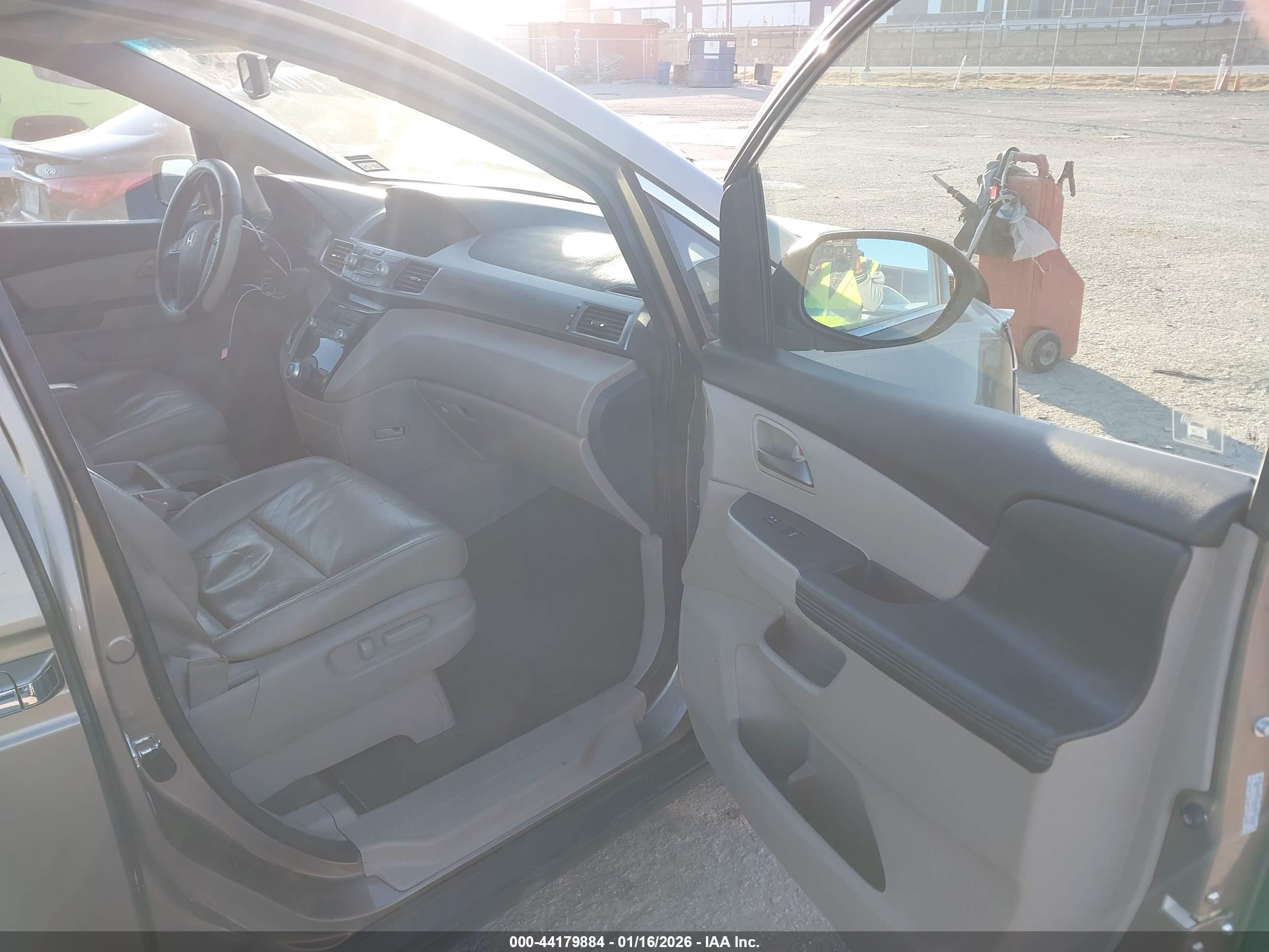 HONDA ODYSSEY image 5