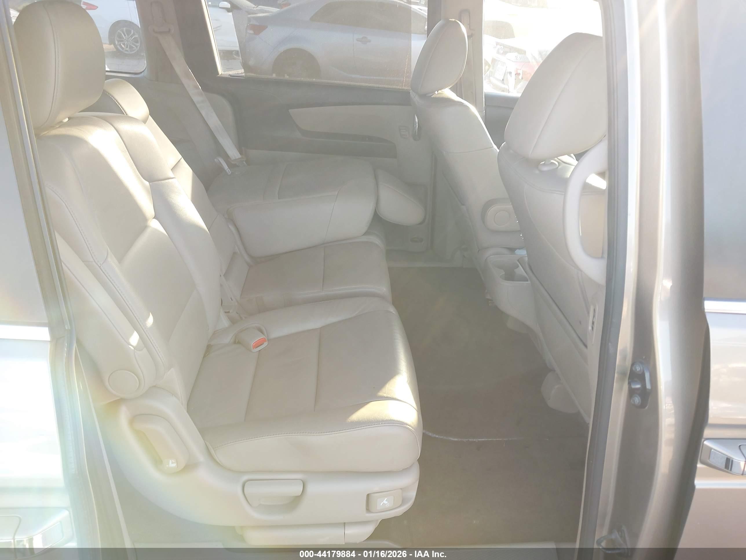 HONDA ODYSSEY image 8