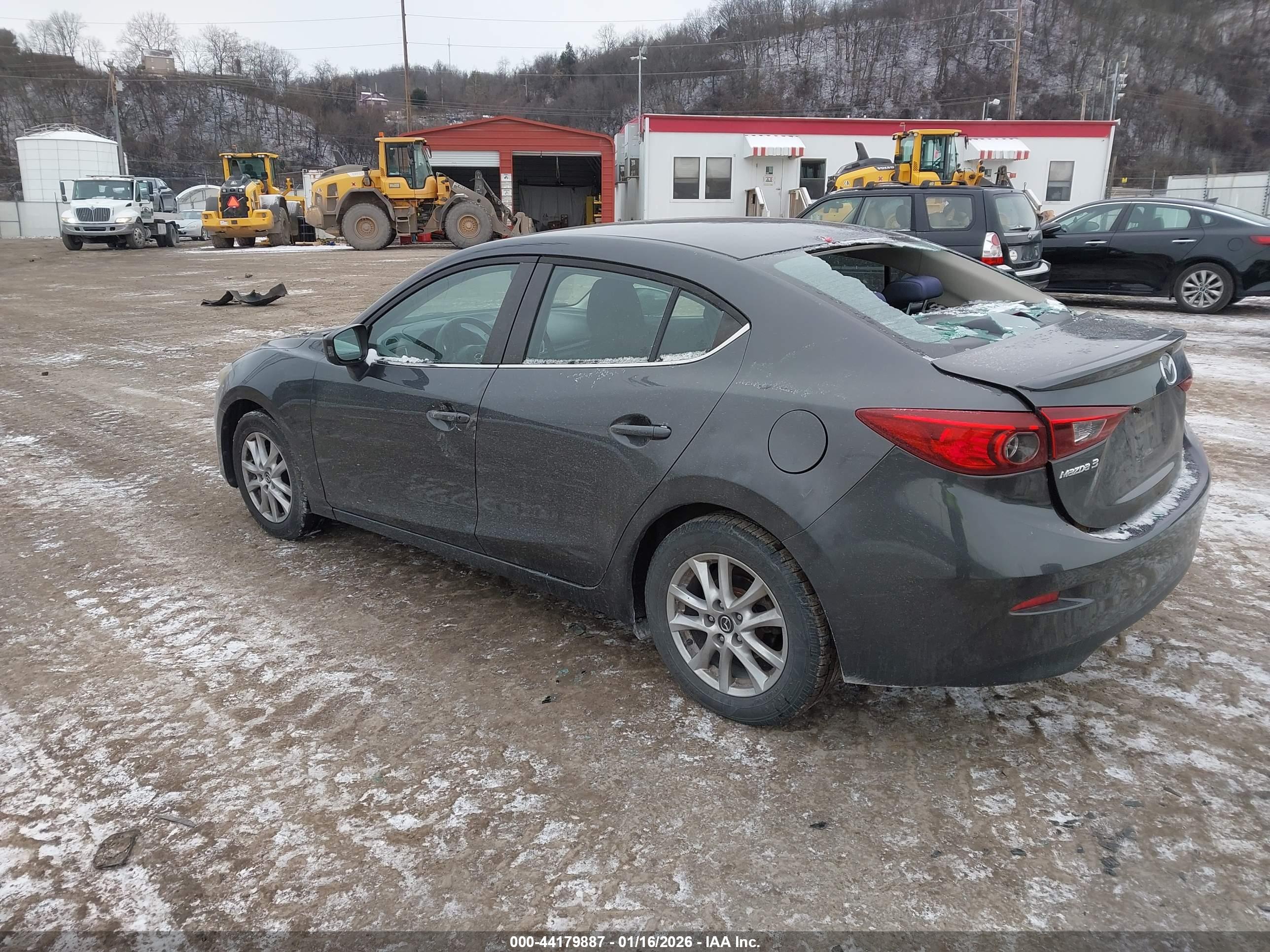 MAZDA MAZDA3 image 3
