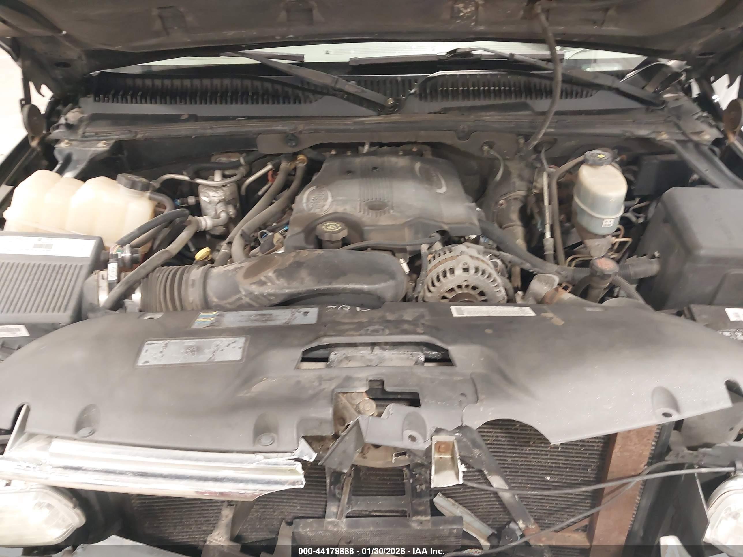 CHEVROLET SUBURBAN image 10