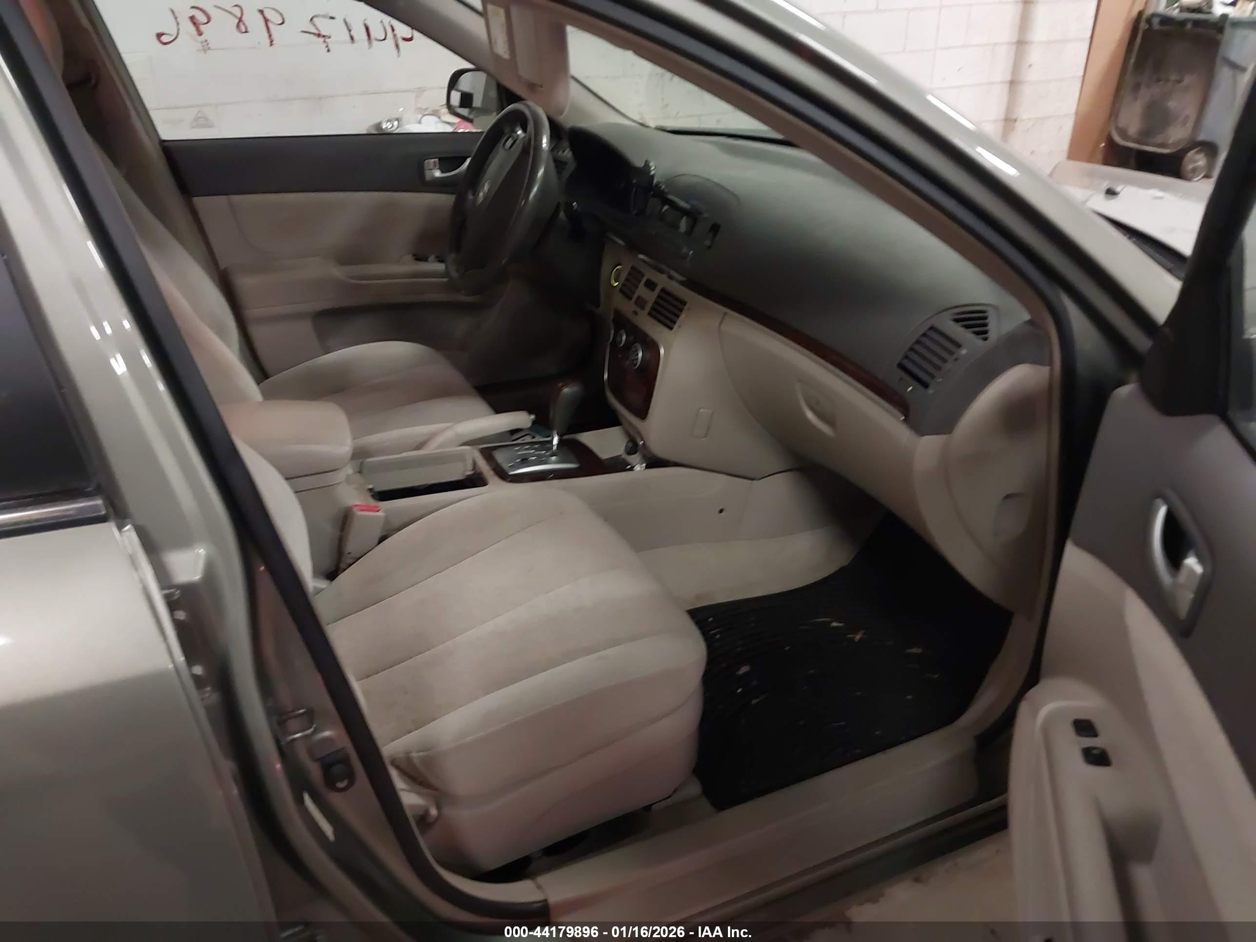 HYUNDAI SONATA image 5
