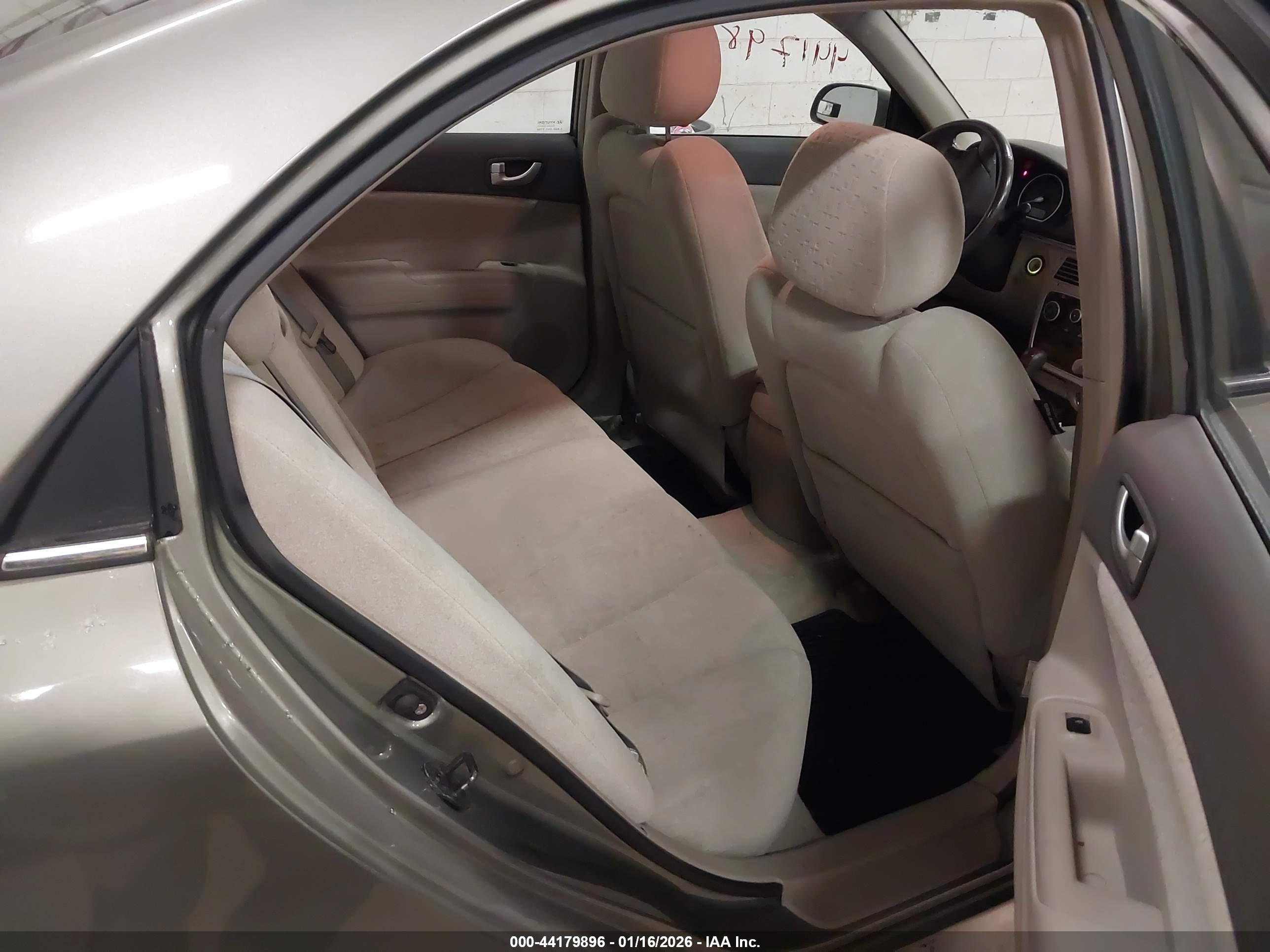 HYUNDAI SONATA image 8