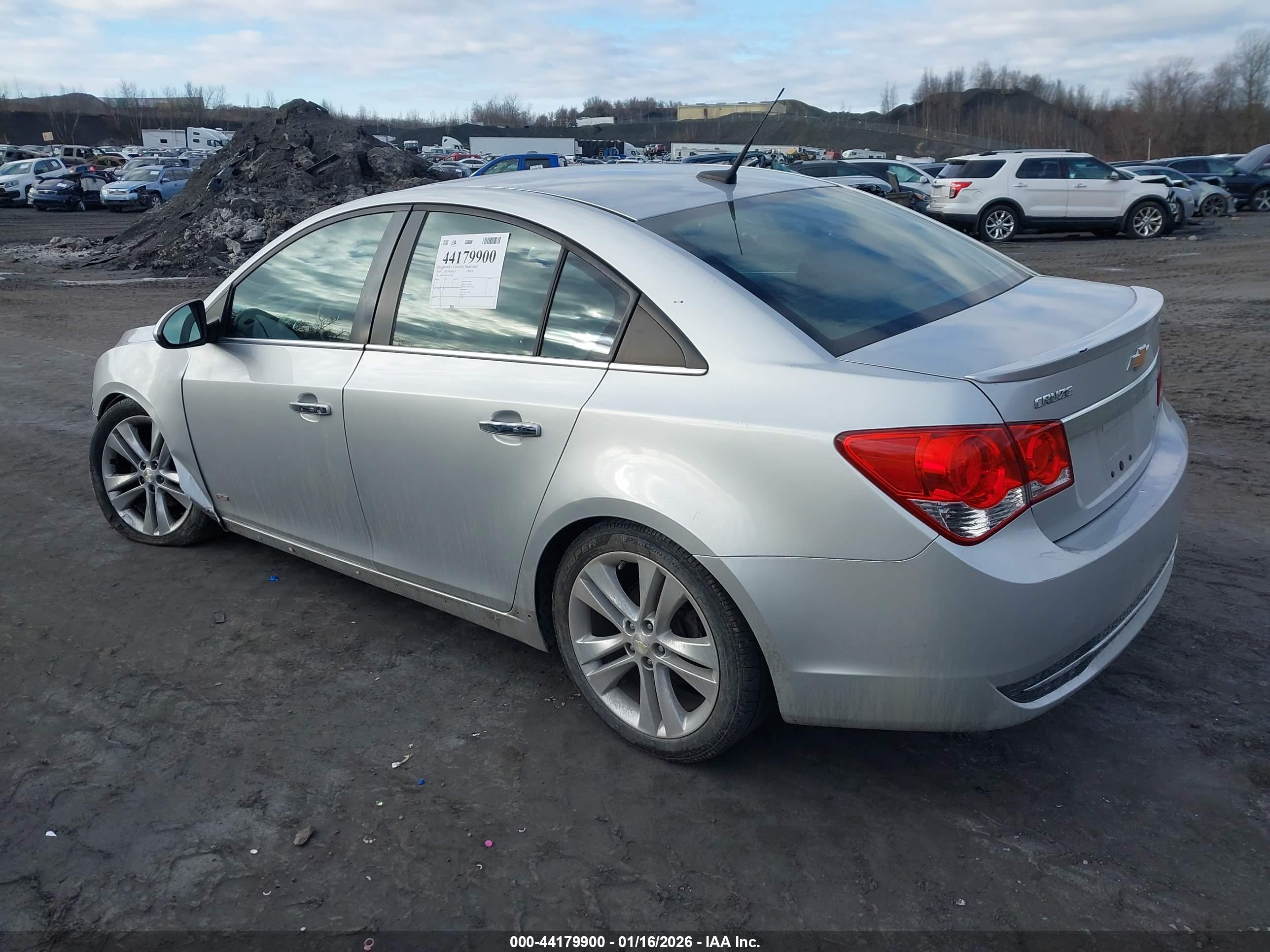 CHEVROLET CRUZE image 3