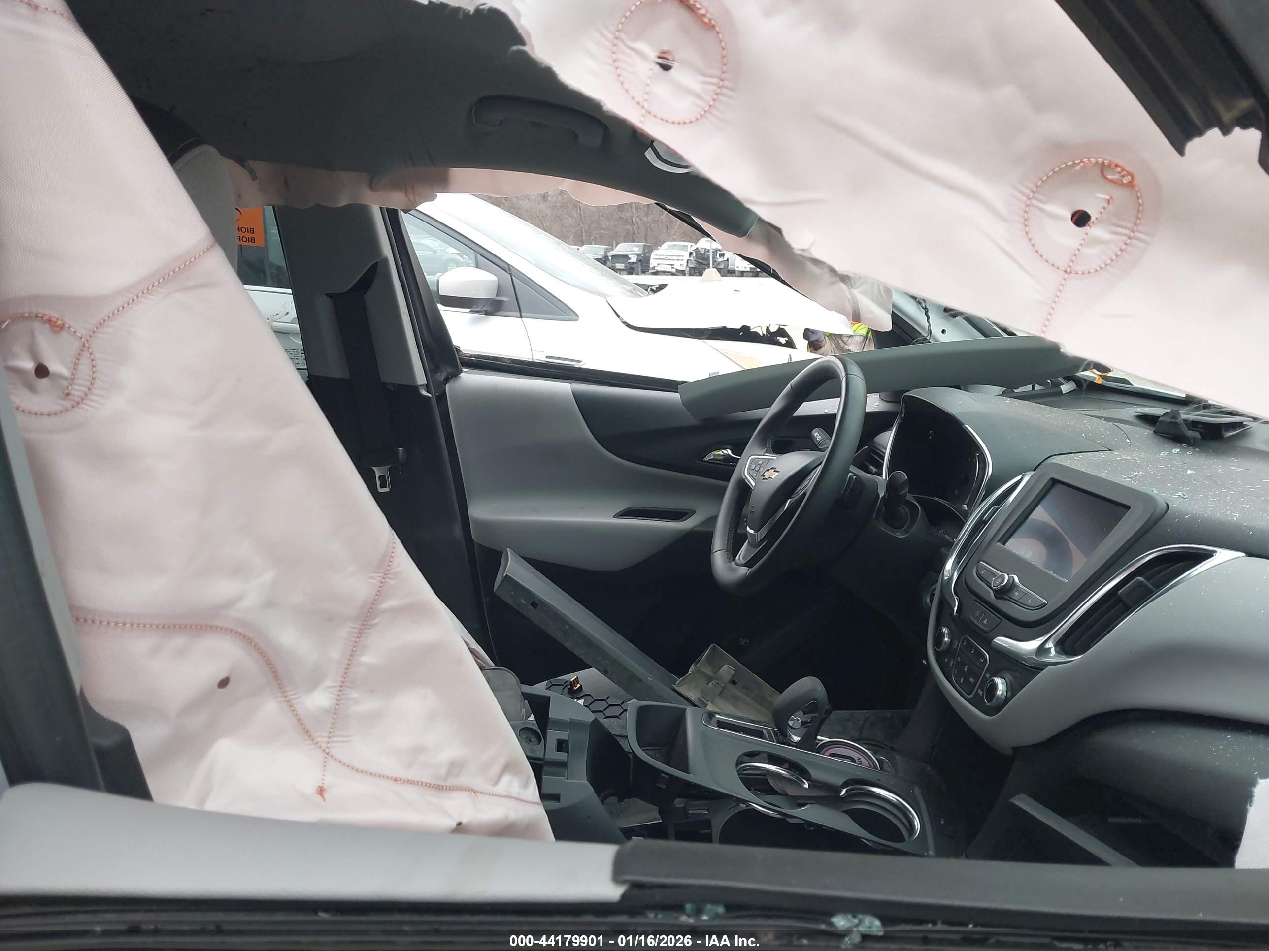 CHEVROLET EQUINOX image 5