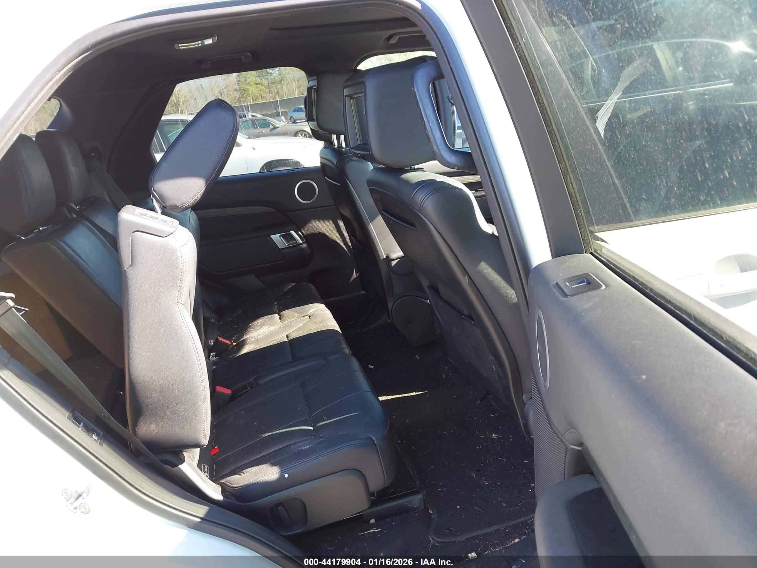 LAND ROVER image 8